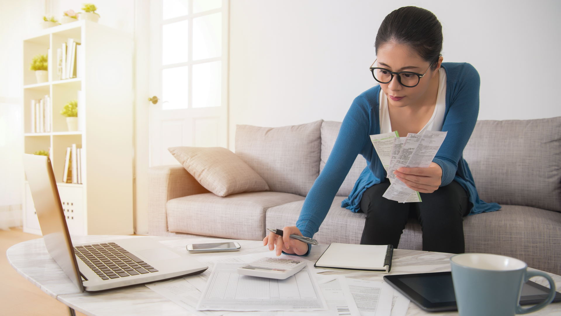 As Recession Concerns Rise, 8 Expert-Backed Moves Can Help Strengthen ...