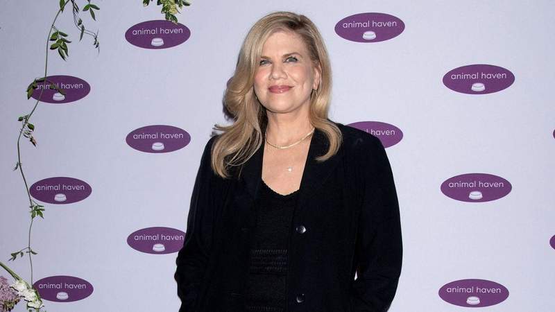 New Photo - Kristen Johnston Opens Up About Drug and Alcohol Addiction at Height of '3rd Rock From the Sun' Fame
