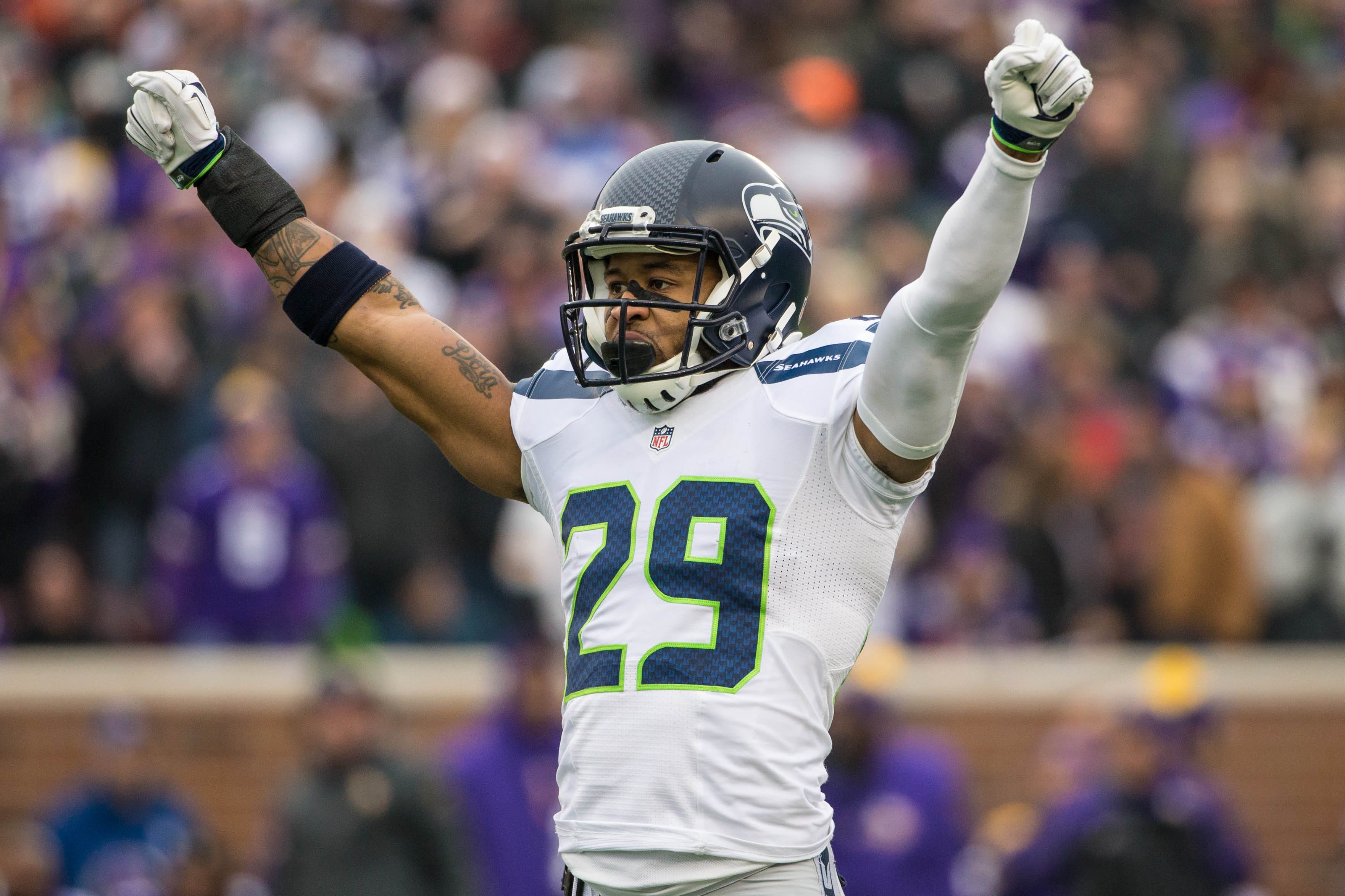 Earl Thomas to raise 12th Man flag before Seahawks vs. Chargers - AOL