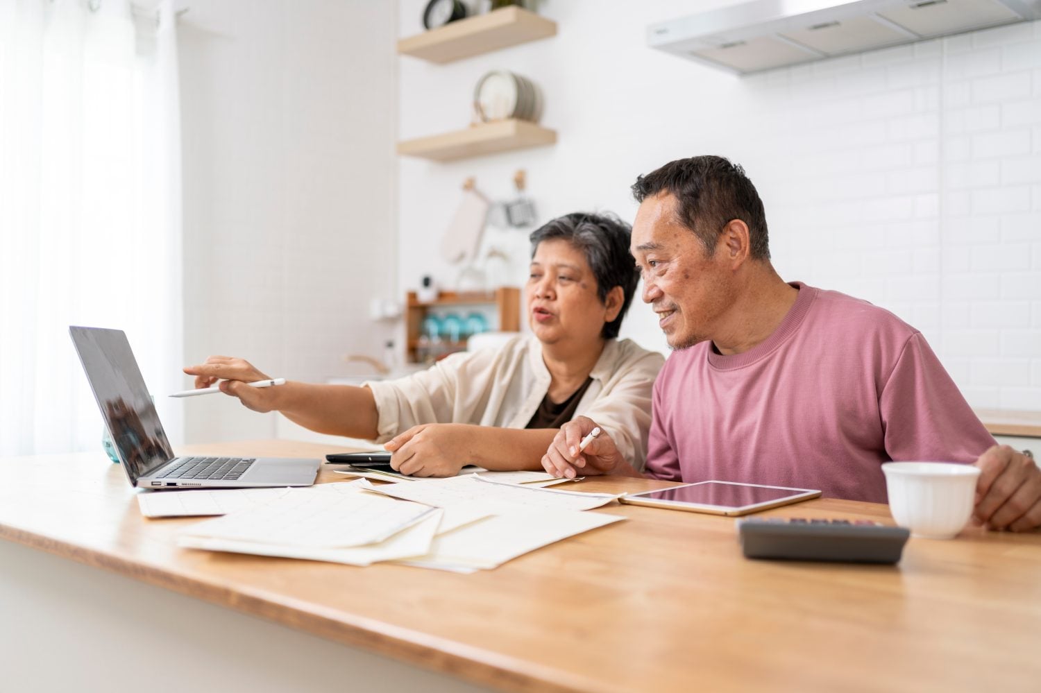 One Stock Will Be 71% of a 63-Year-Old Indianapolis Couple’s $2.4 Million. Selling It Will Cost $290,000. Holding It Could Cost the Retirement - AOL