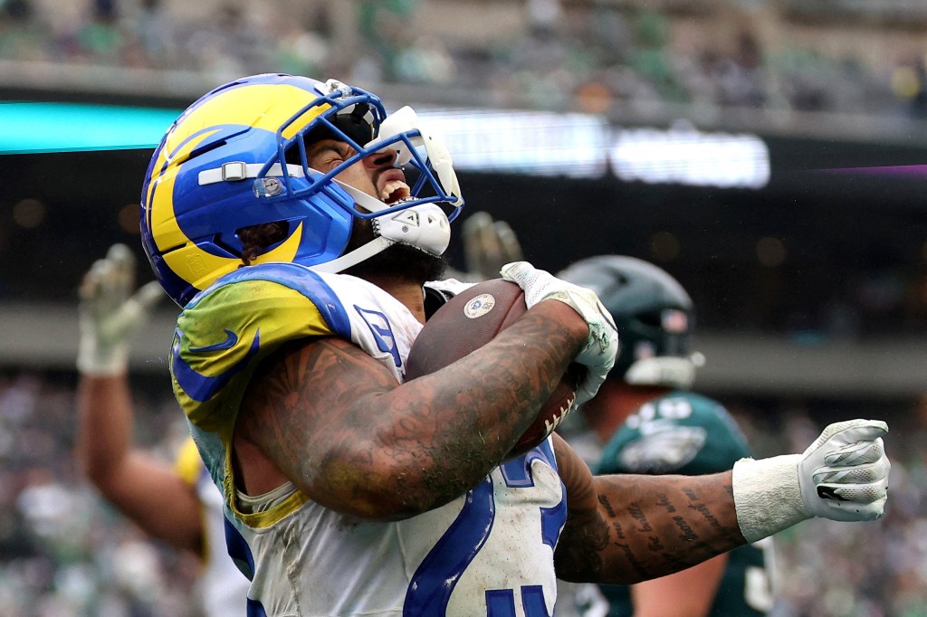 Kyren Williams turns clock back to Rams legend with herculean effort ...