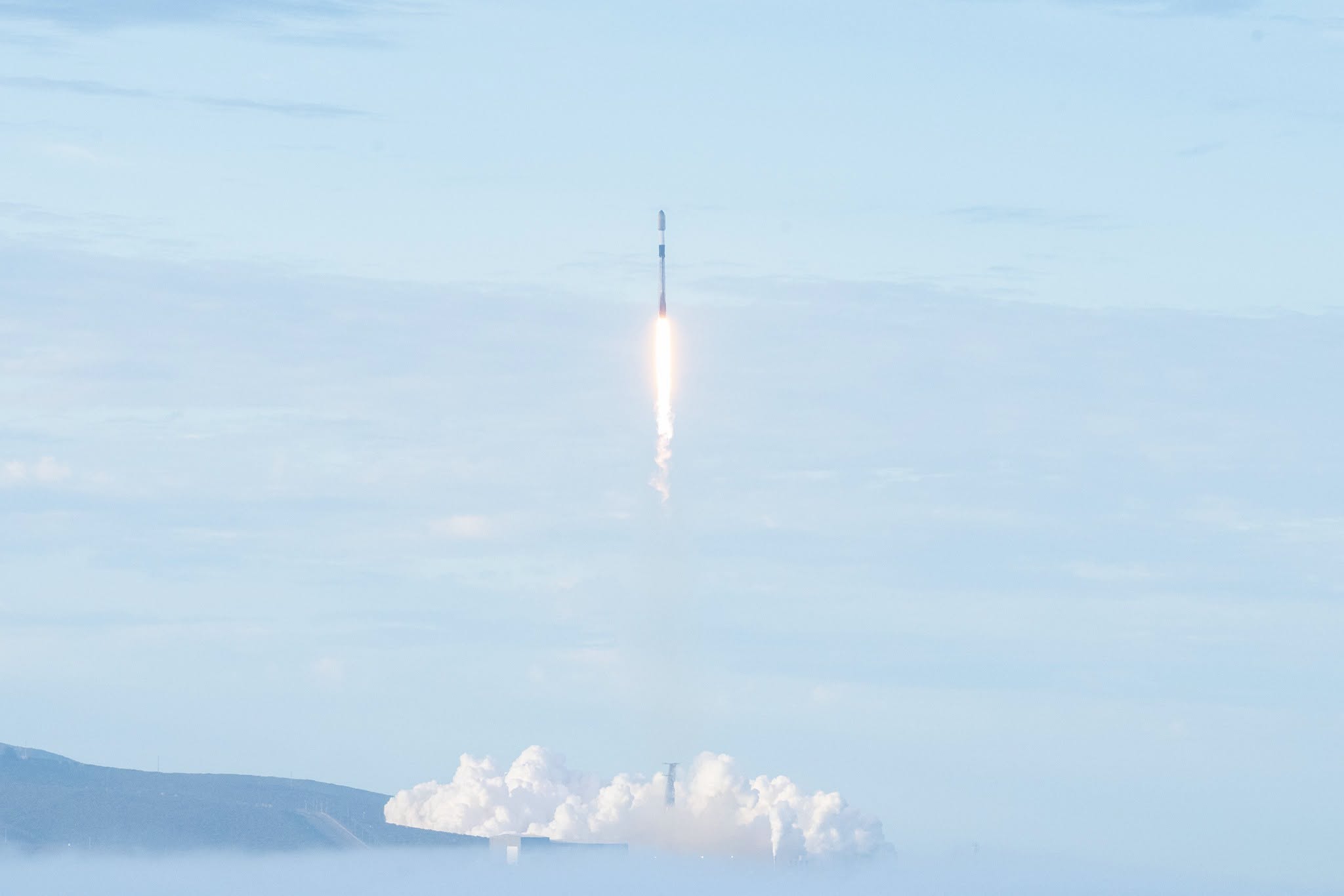 SpaceX to Reattempt SDA Satellite Launch Tuesday From Vandenberg