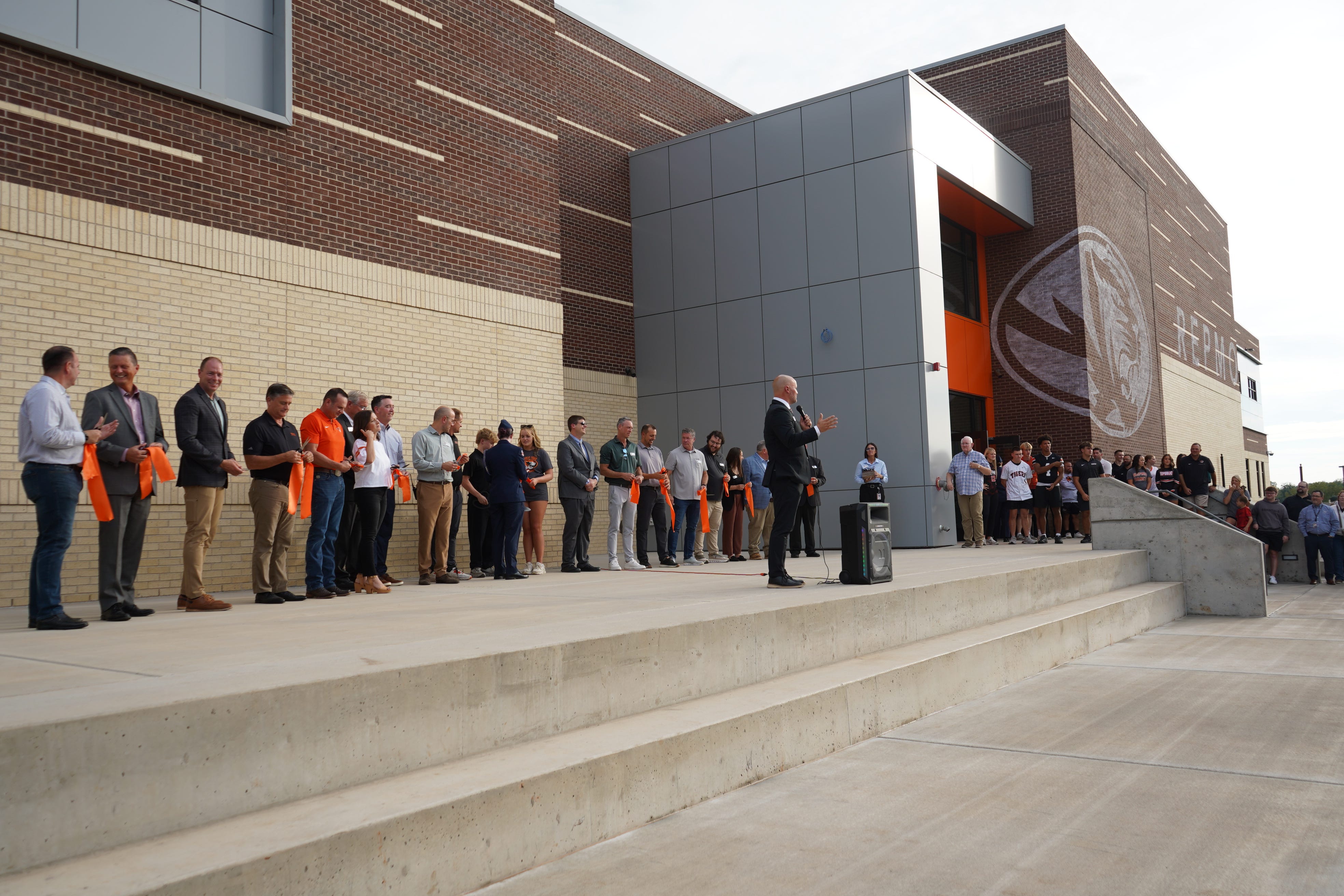 Republic High opens new activities center as student programs grow - AOL