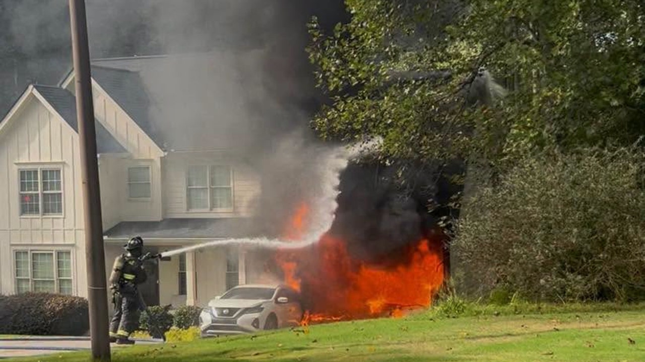 Firefighters stop garage fire from destroying Cherokee County home - AOL