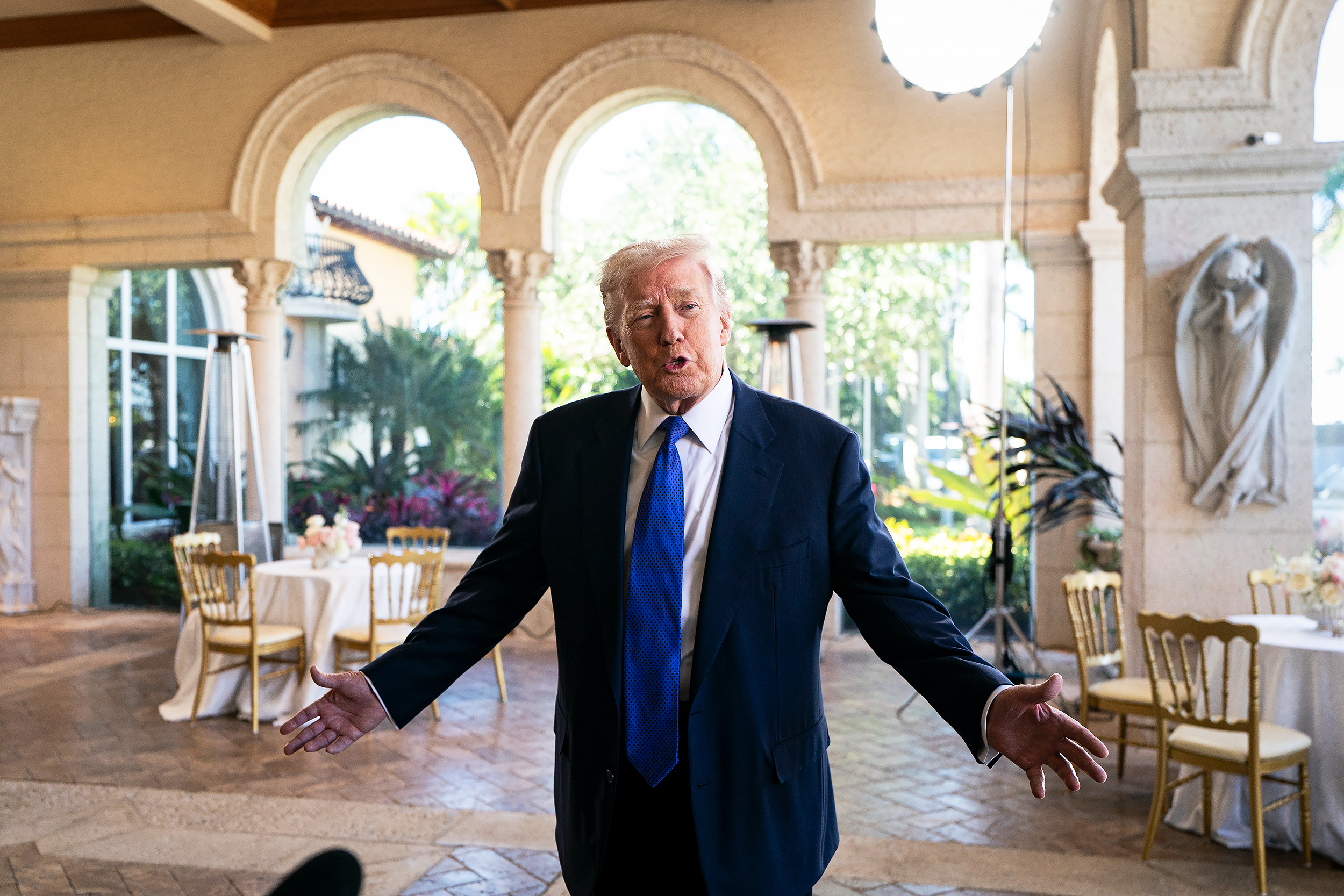 Trump and his former co-defendants seek delay on Jack Smith report ...