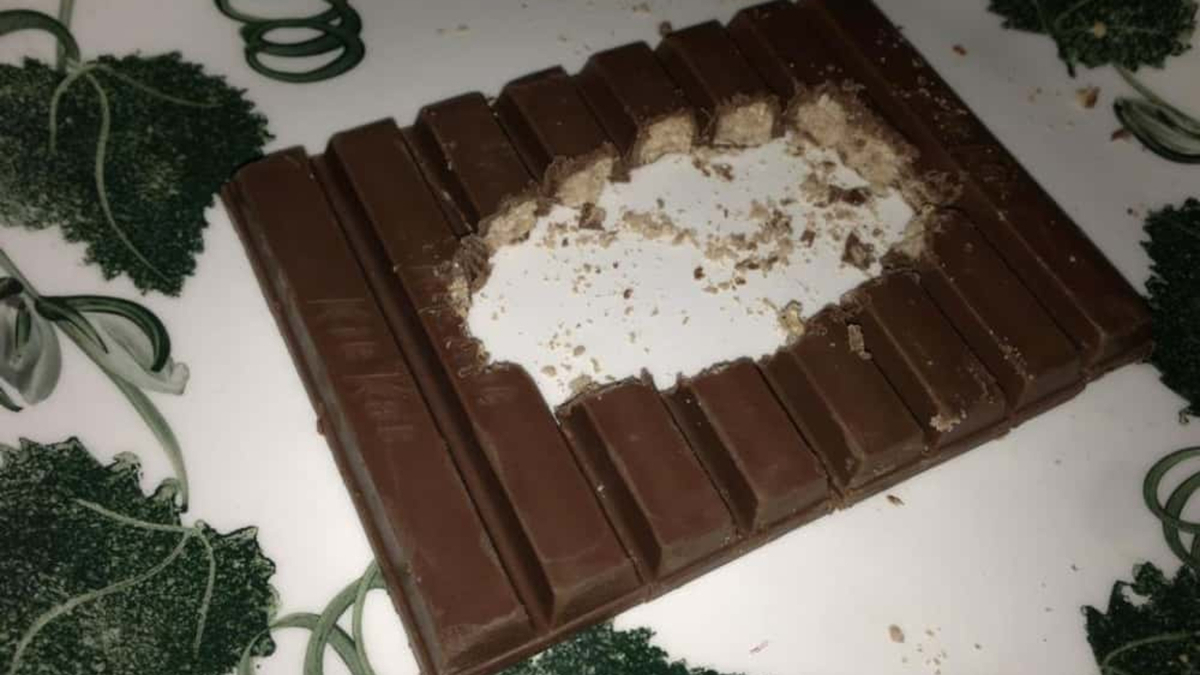 98 Photos That Perfectionists Might Want To Burn, Put The Ashes In A ...