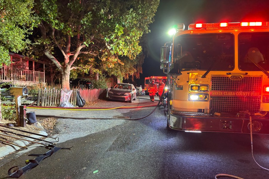 2 people die after being rescued from South Bay house fire - AOL