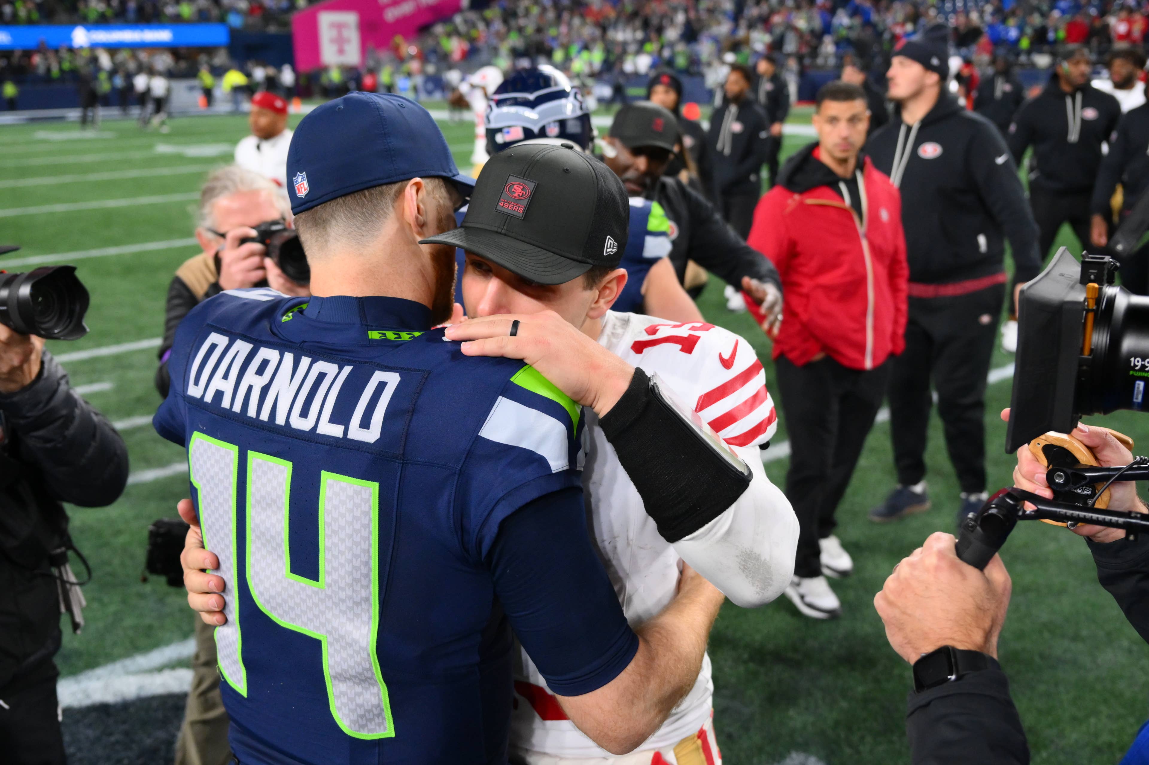 3 Burning Questions Ahead of Seahawks’ Week 5 Matchup vs. 49ers - AOL