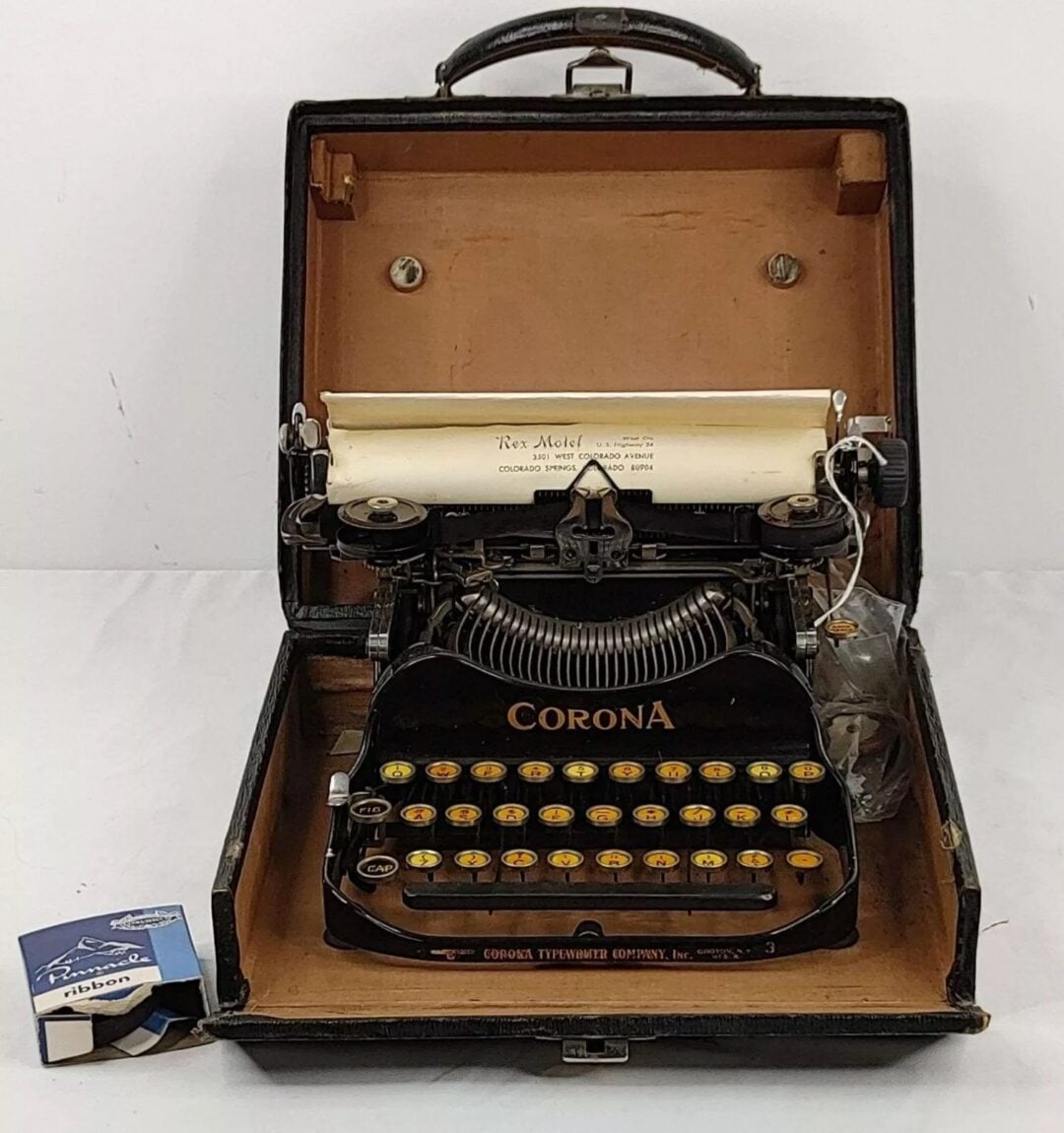10 Typewriters That Collectors Obsess After - AOL