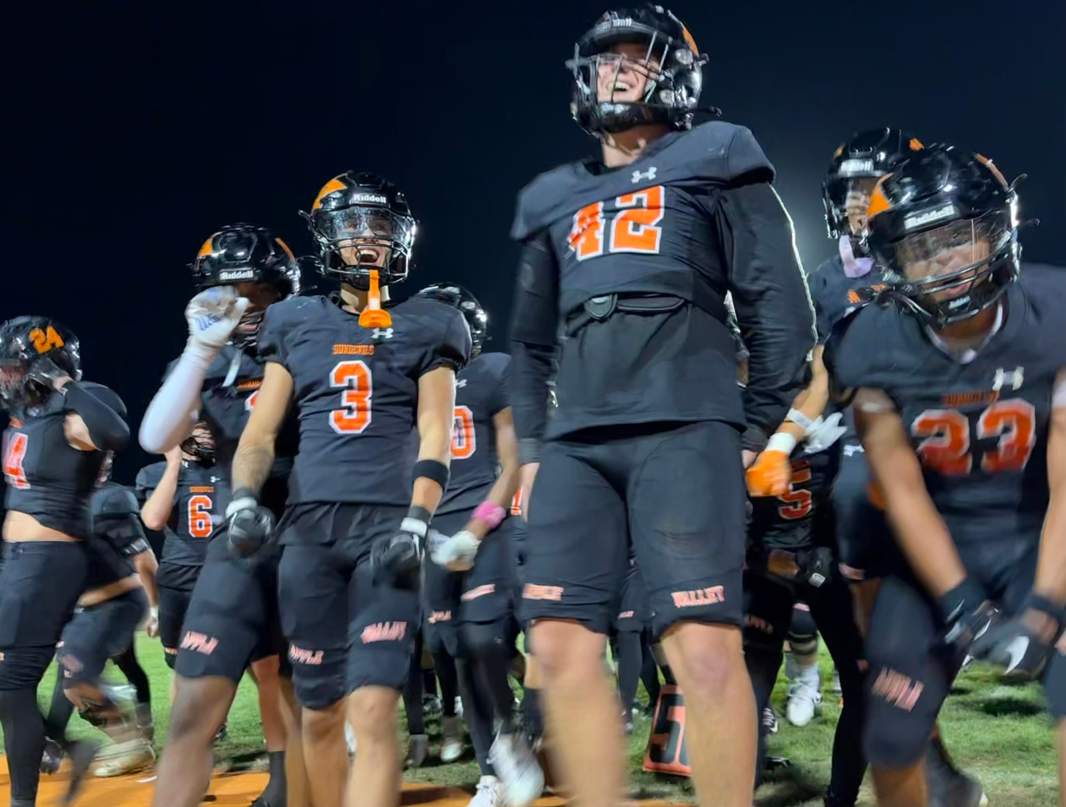 Apple Valley football snaps Oak Hills' 5-year, 27-game winning streak ...