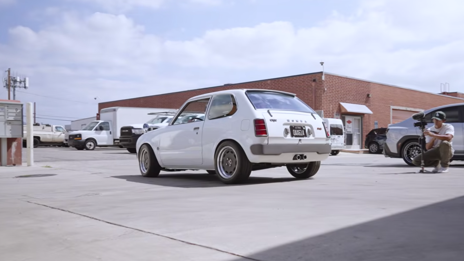 This 1974 Honda Civic RS Restomod Hides A High-Revving Type R Secret - AOL