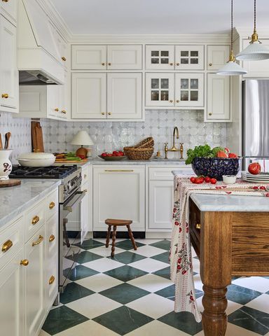 Designers Say This Tile Trend Always Looks Tacky, No Matter How You ...