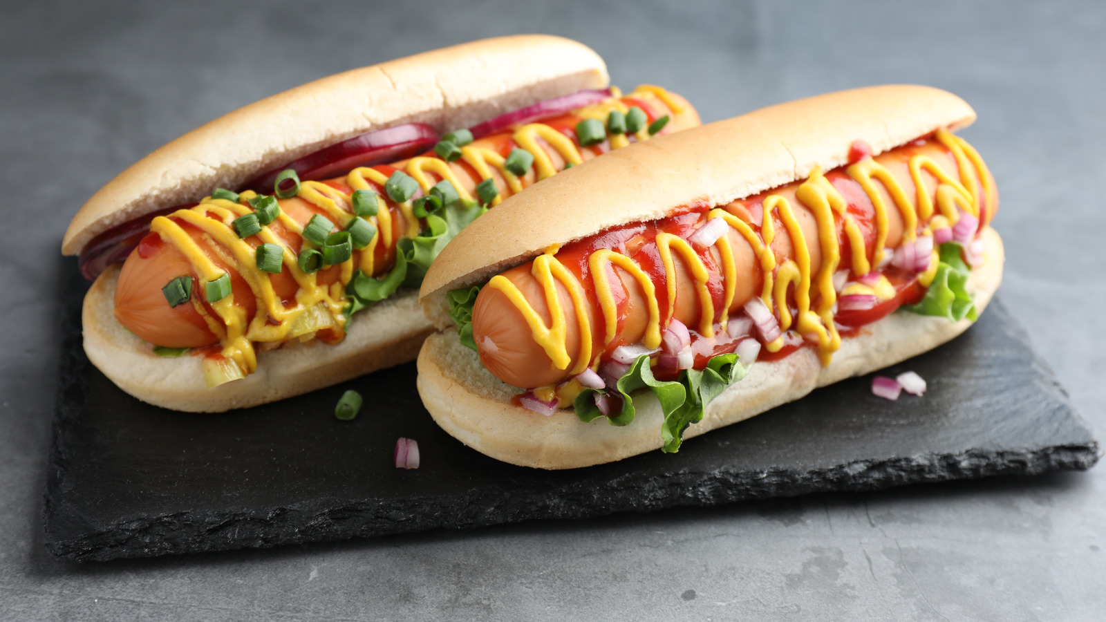 Why You Might Want To Splurge On This Popular Organic Brand When It Comes To Hot Dogs