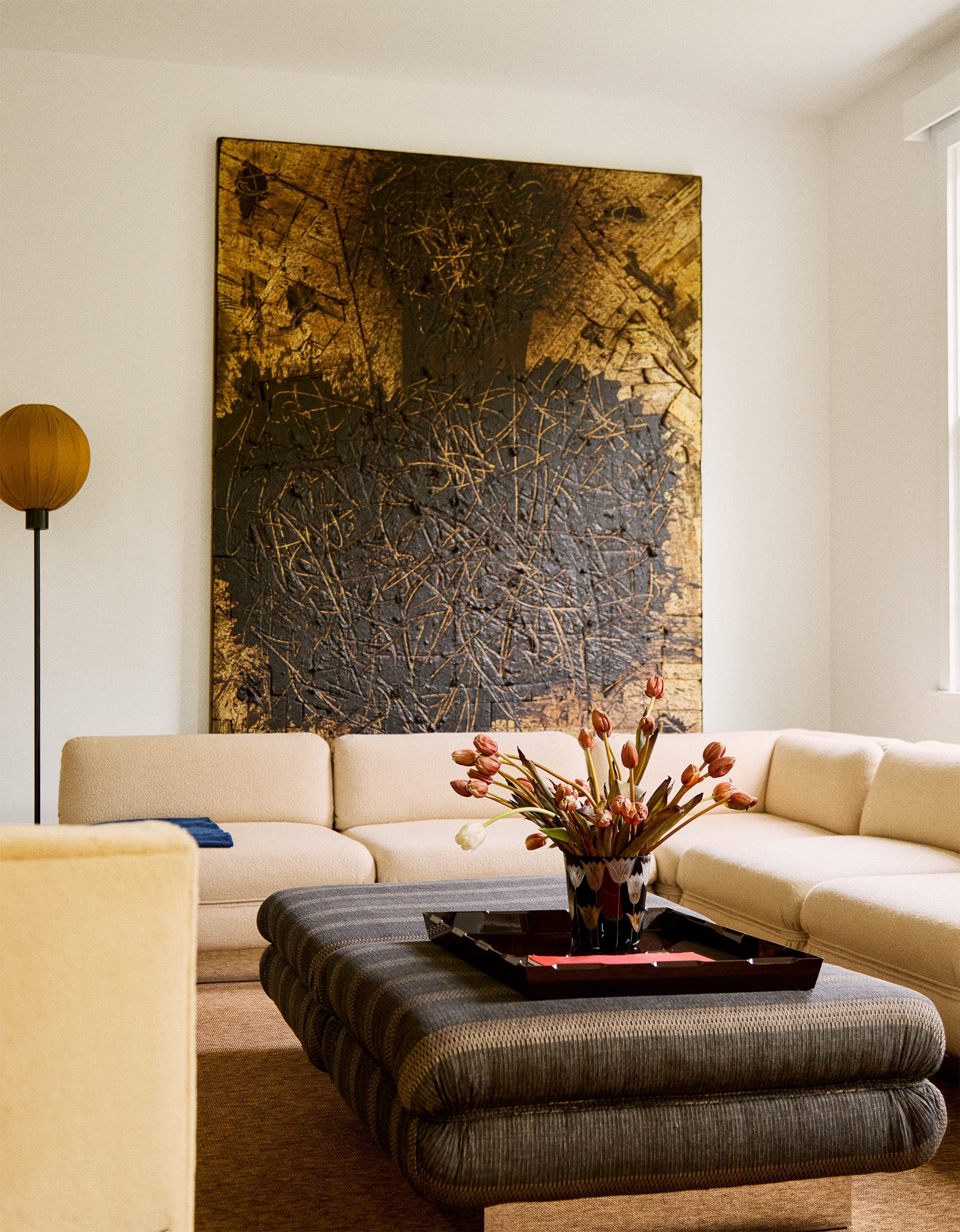 This Art Collector’s Southampton Home Is Anything but Predictable - AOL