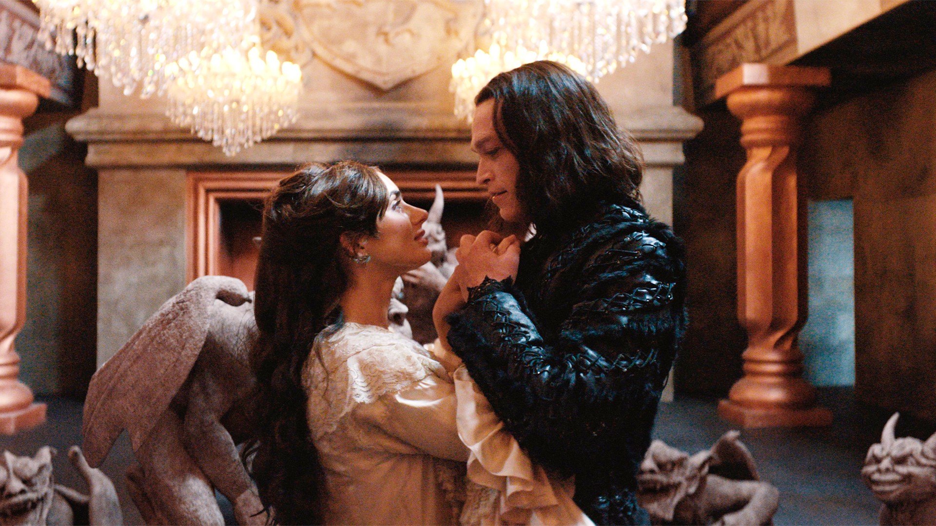 Paramount+ Subscribers, Beware! Luc Besson’s Bloody Good ‘Dracula’ Is ...