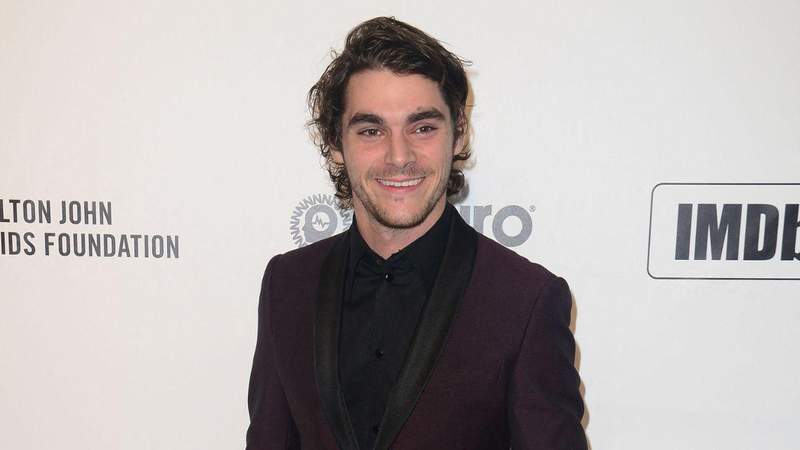 'Breaking Bad' Star RJ Mitte Dead at 34 as Officials Investigate ...
