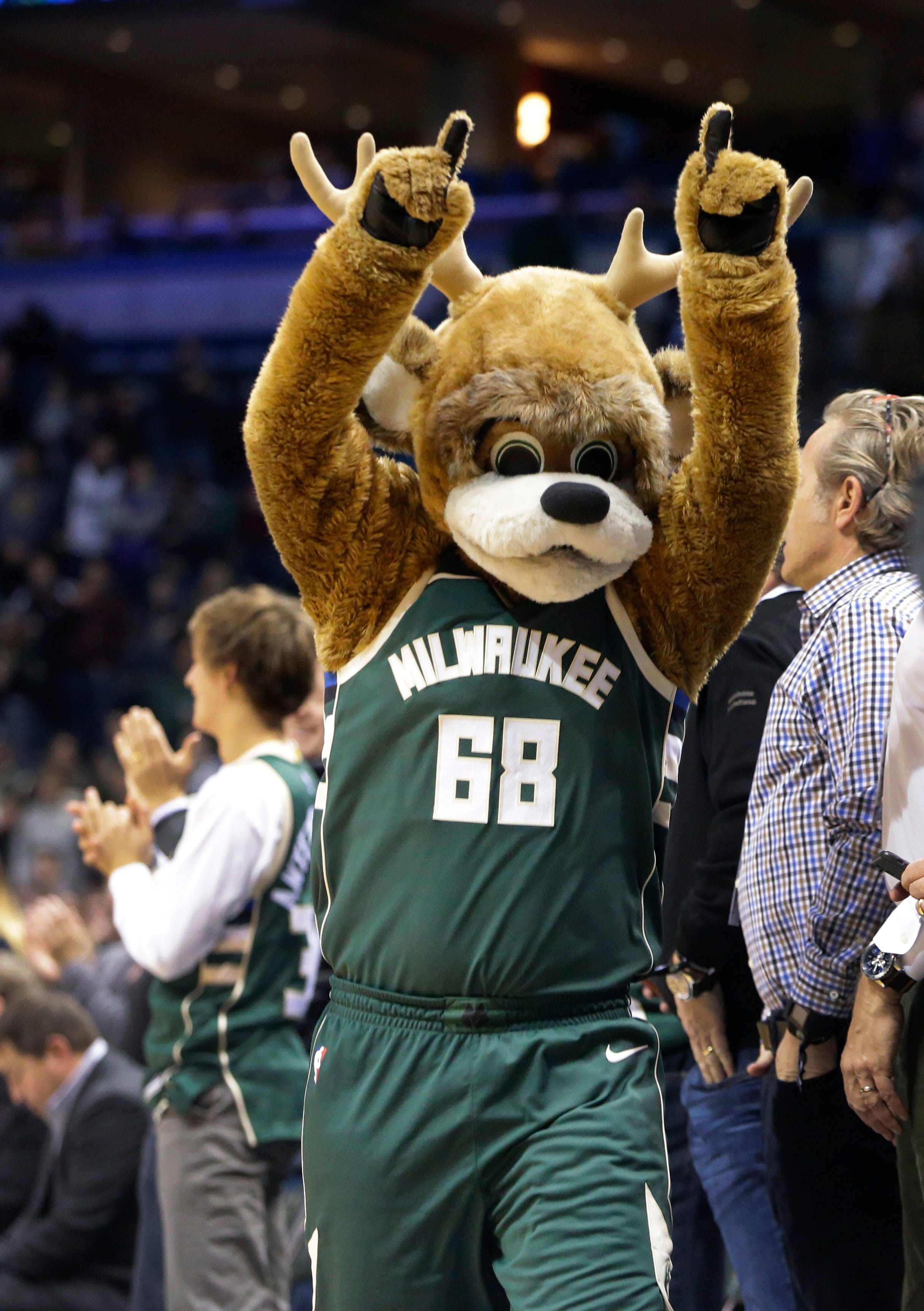 2026-2027 Milwaukee Bucks NBA schedule: Dates, times; TV channel - AOL