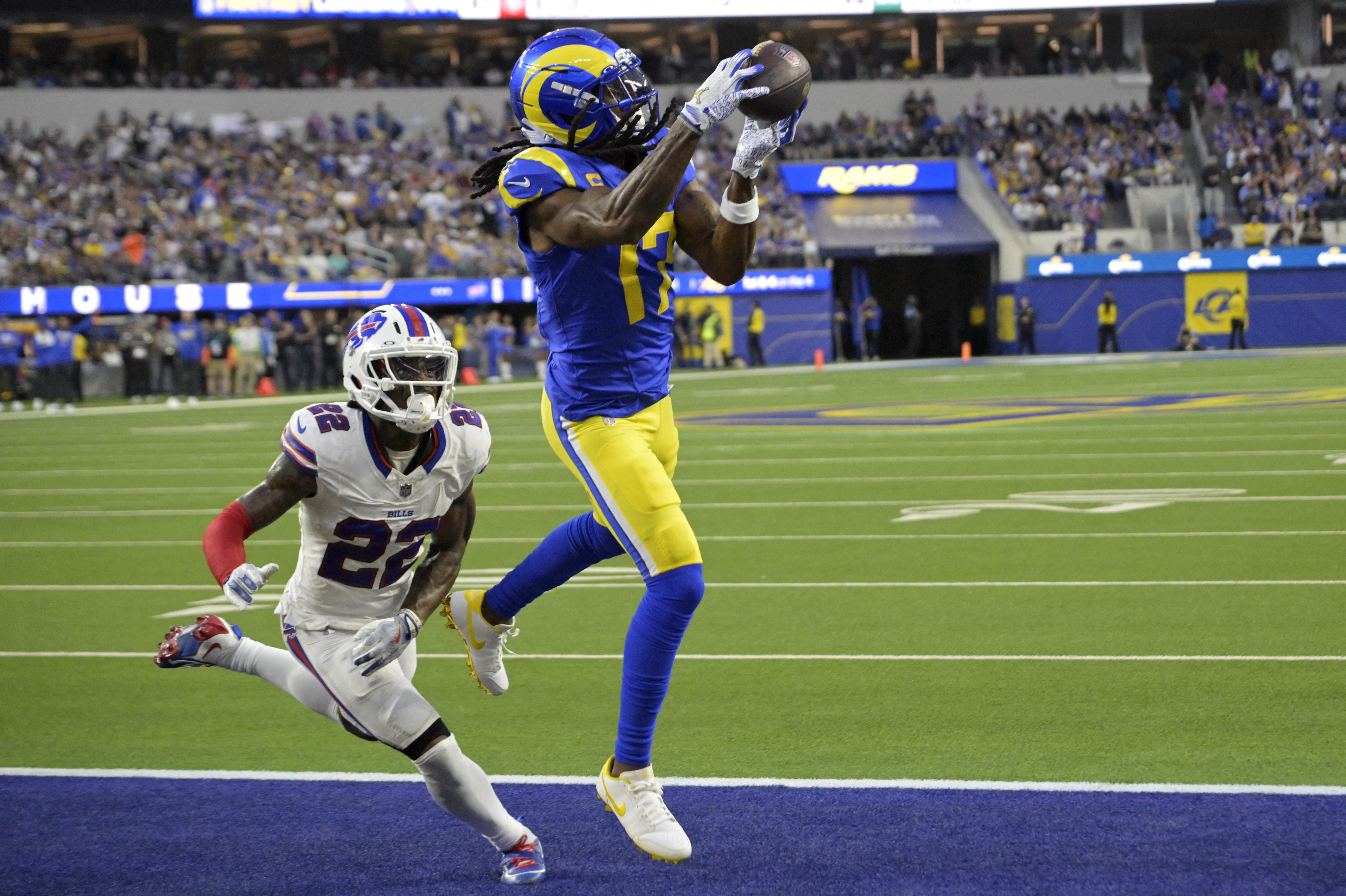 Davante Adams ties Larry Fitzgerald for 6th-most receiving TDs ever - AOL
