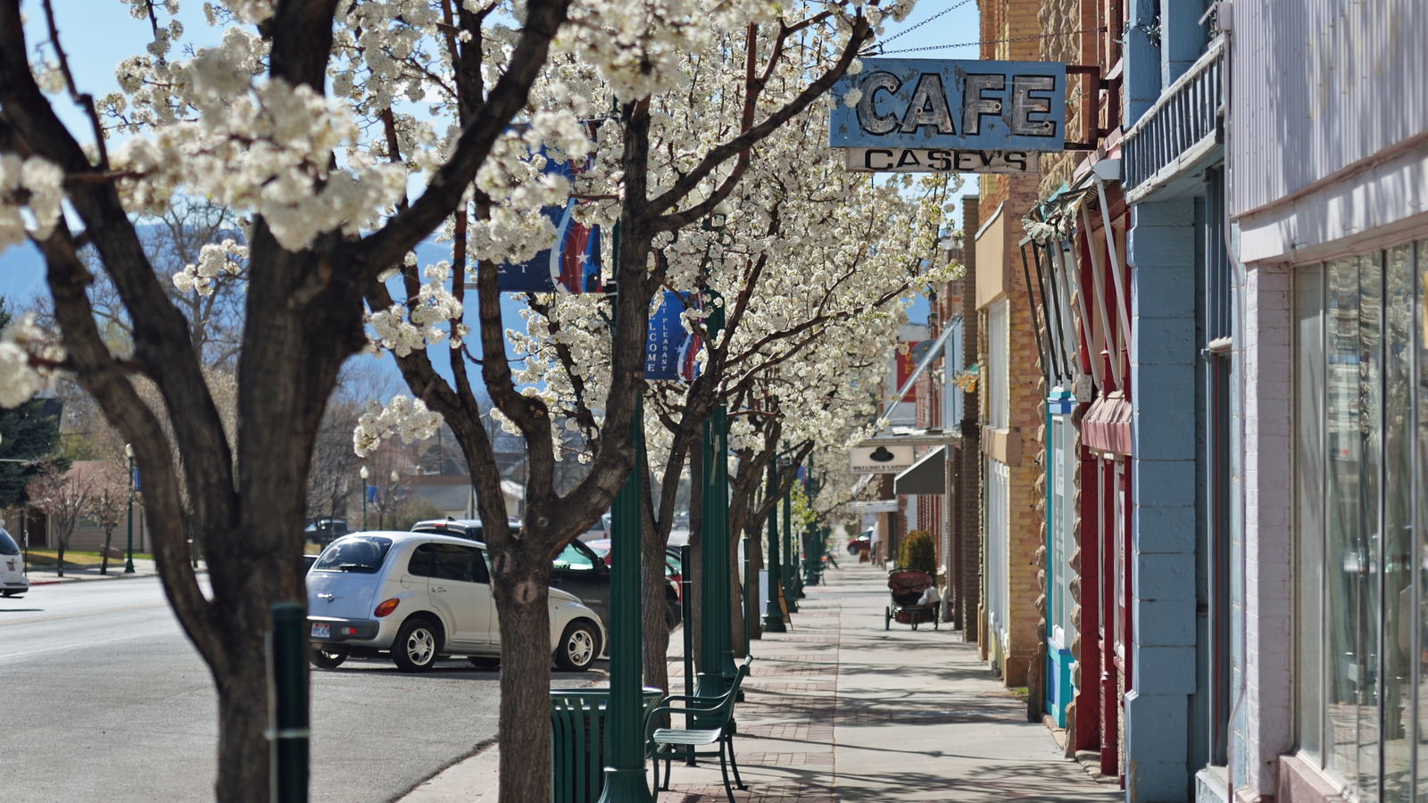 Utah's 'Gilmore Girls'-Like Town Is A Quaint Mountain Hamlet With Shops, Views, And Heritage Homes