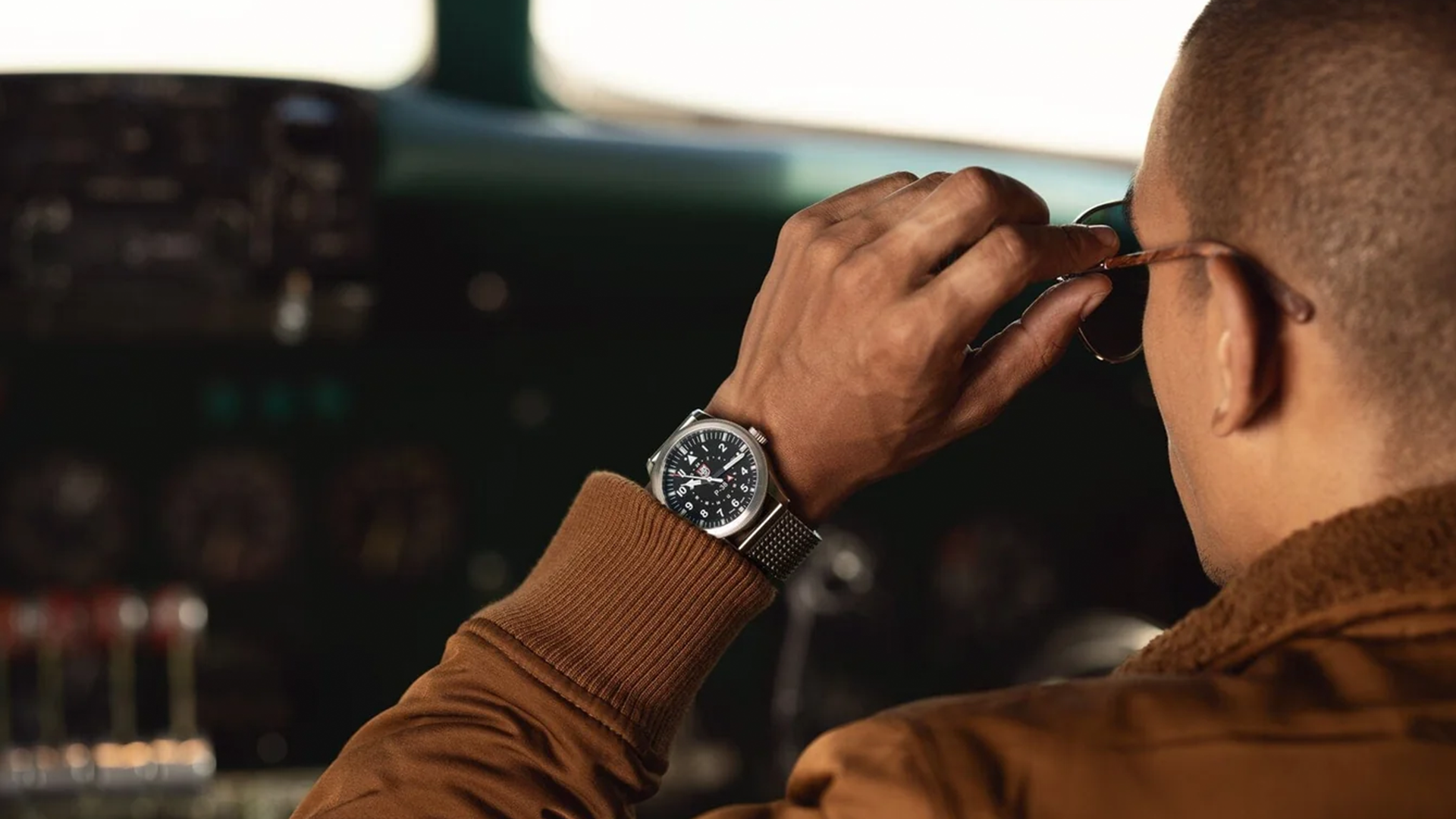 Luminox's New $675 Watch Honors a Legendary WWII Fighter Plane - AOL