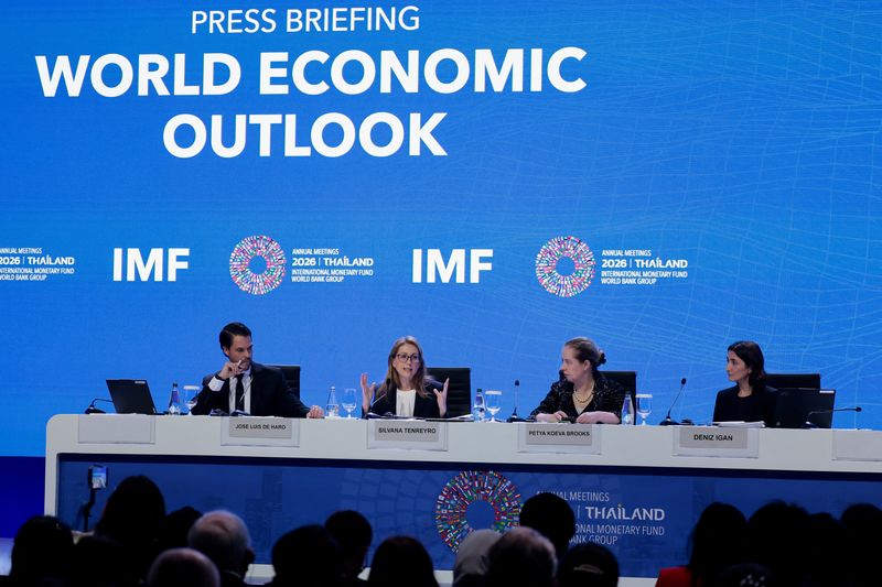 Treasury Yields Slip to 5.22% as IMF Warns of Disorderly Spike
