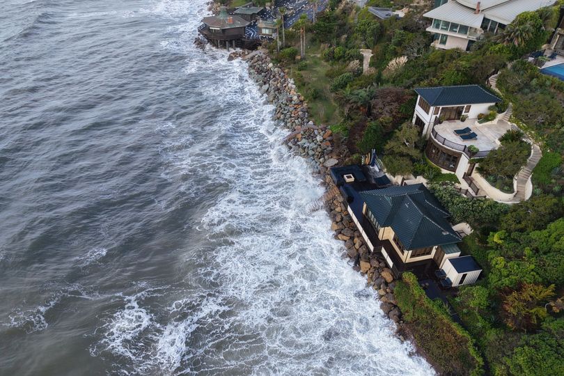 Who Is Randy Gerber Another blow for Cindy Crawford as California storm threatens home ...