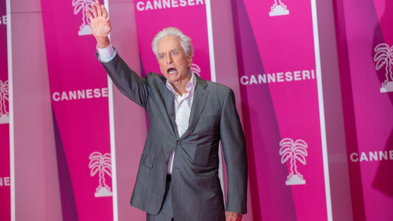 Michaelh Roland Michael Douglas Says Secret Kathleen Turner Romance Was Followed by a ...