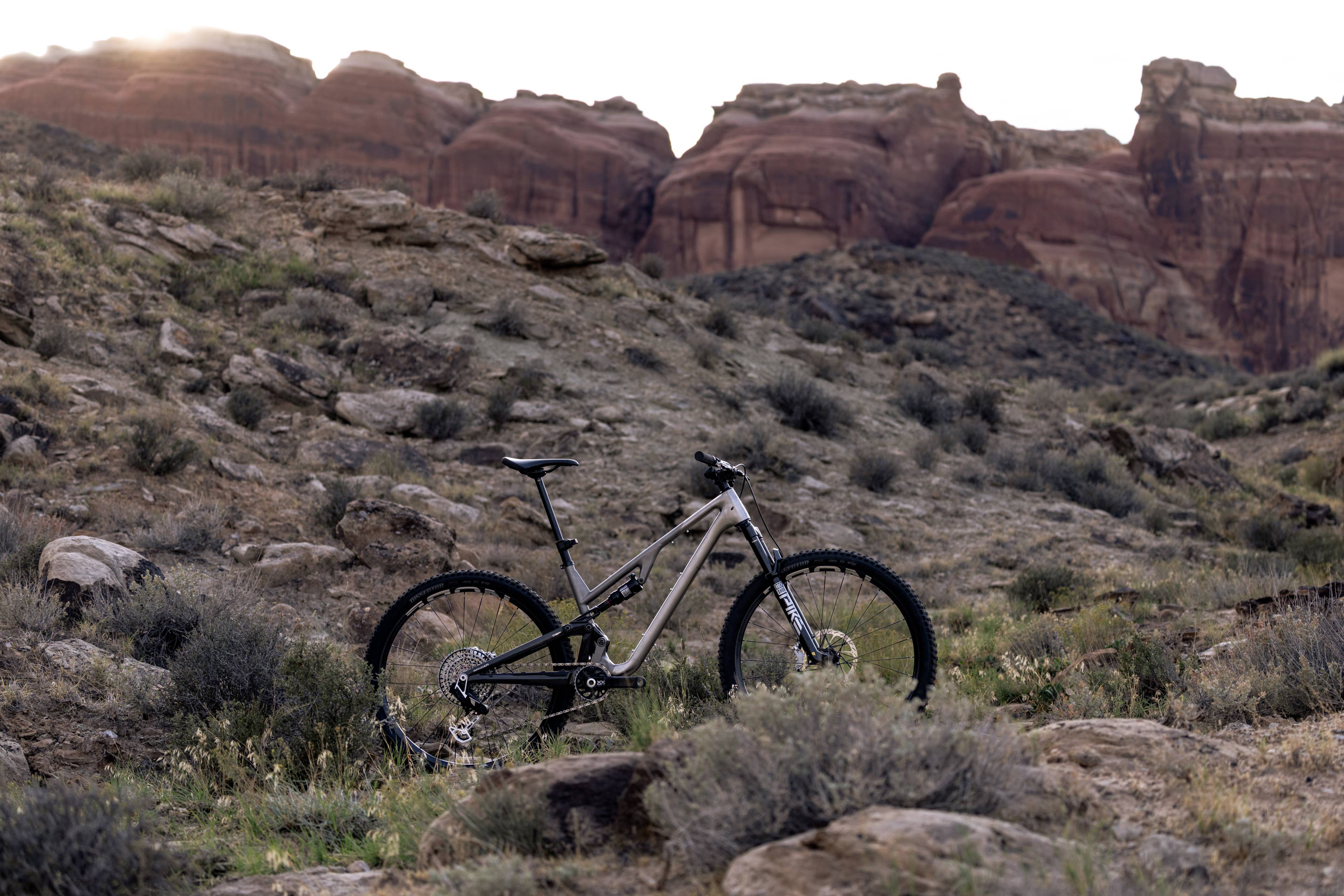 Titanium Rnager Titanium and Carbon Make One Impressive Bike: Revel Ranger Ti - AOL
