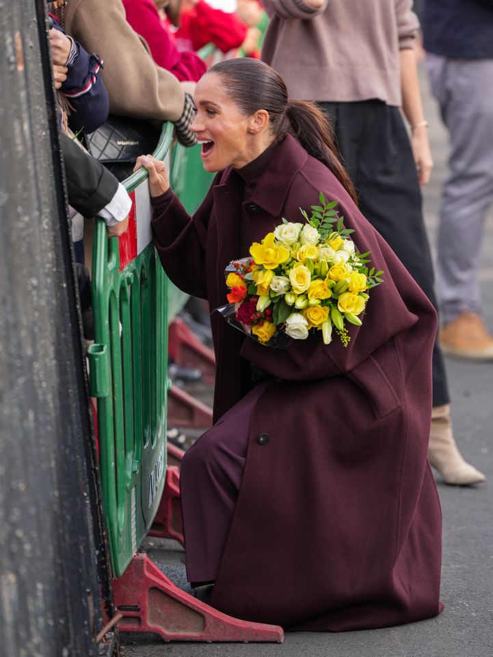 Meghan Markle Borrows Kate Middleton's Trick to Establish “Greater Sense of  Connection” During Outing With Prince Harry - AOL