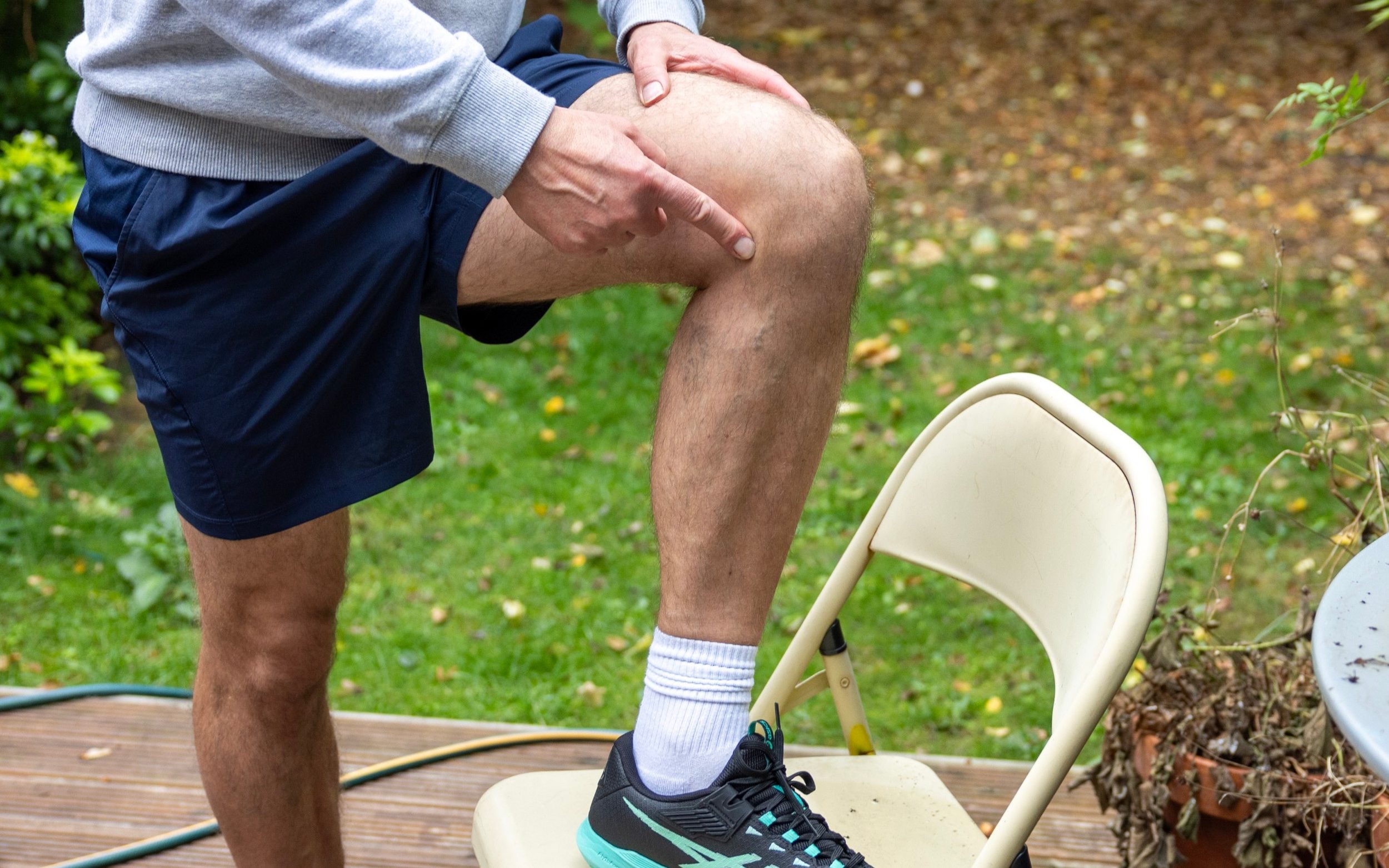 How to treat the most common midlife knee injury (without surgery) - AOL