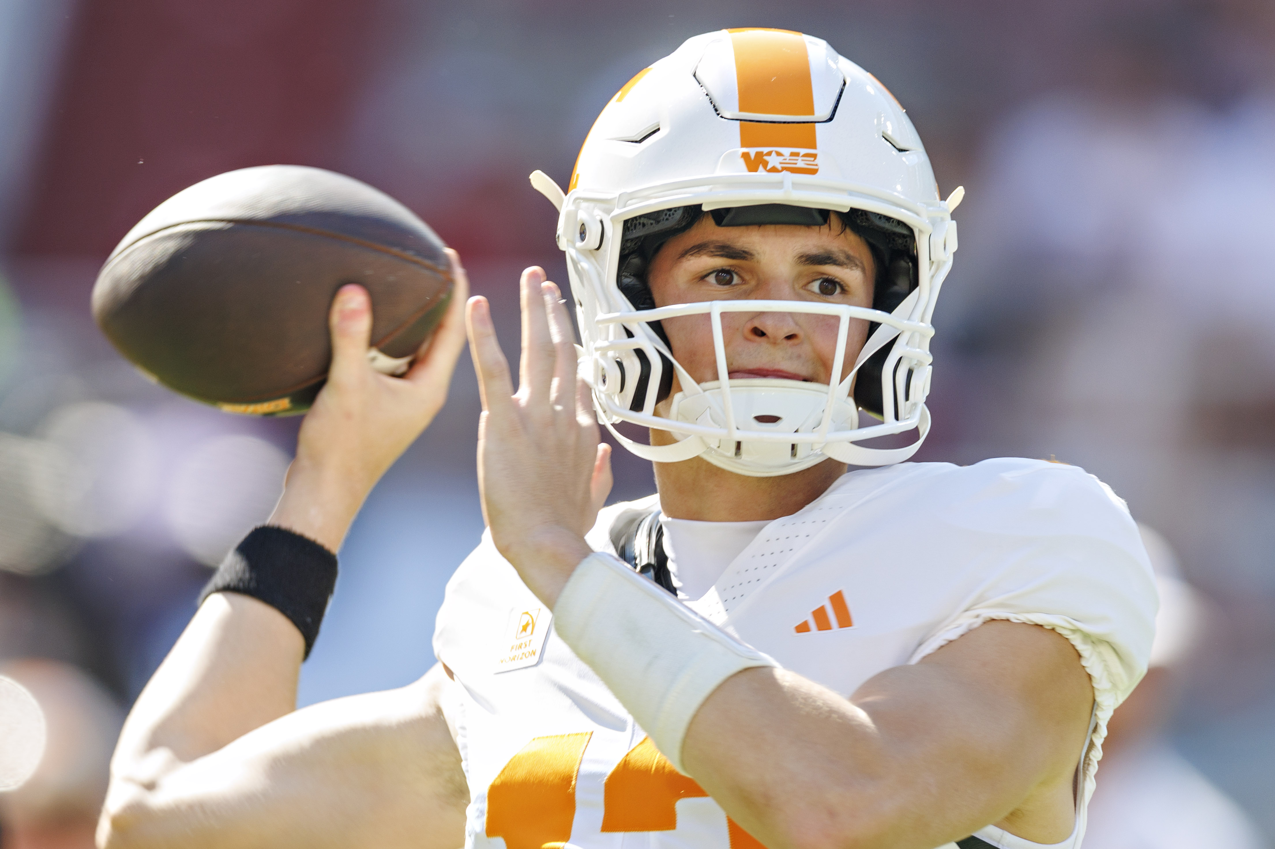 George MacIntyre to reportedly start for Tennessee against Alabama - AOL