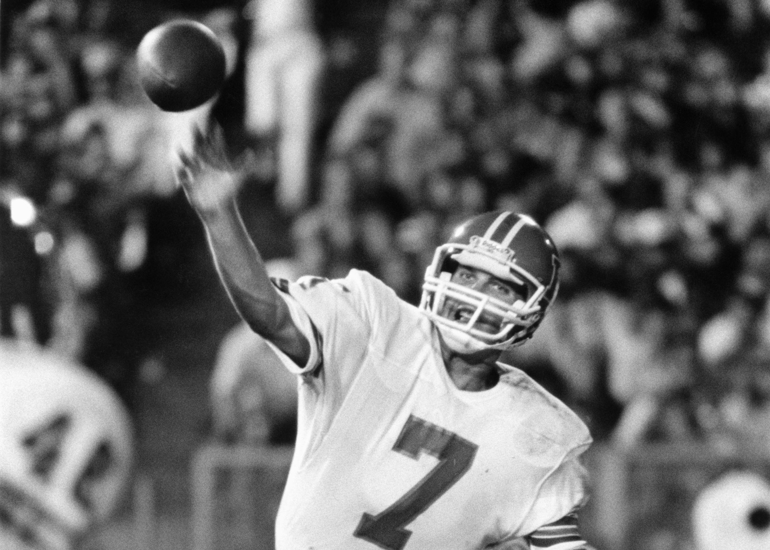 The Broncos haven’t been this bad on offense since John Elway’s debut - AOL