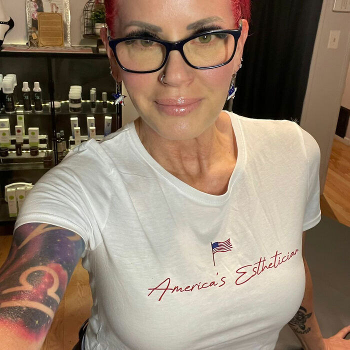 58 Years Old MAGA Influencer Taken To Task Over Post Comparing Herself ...