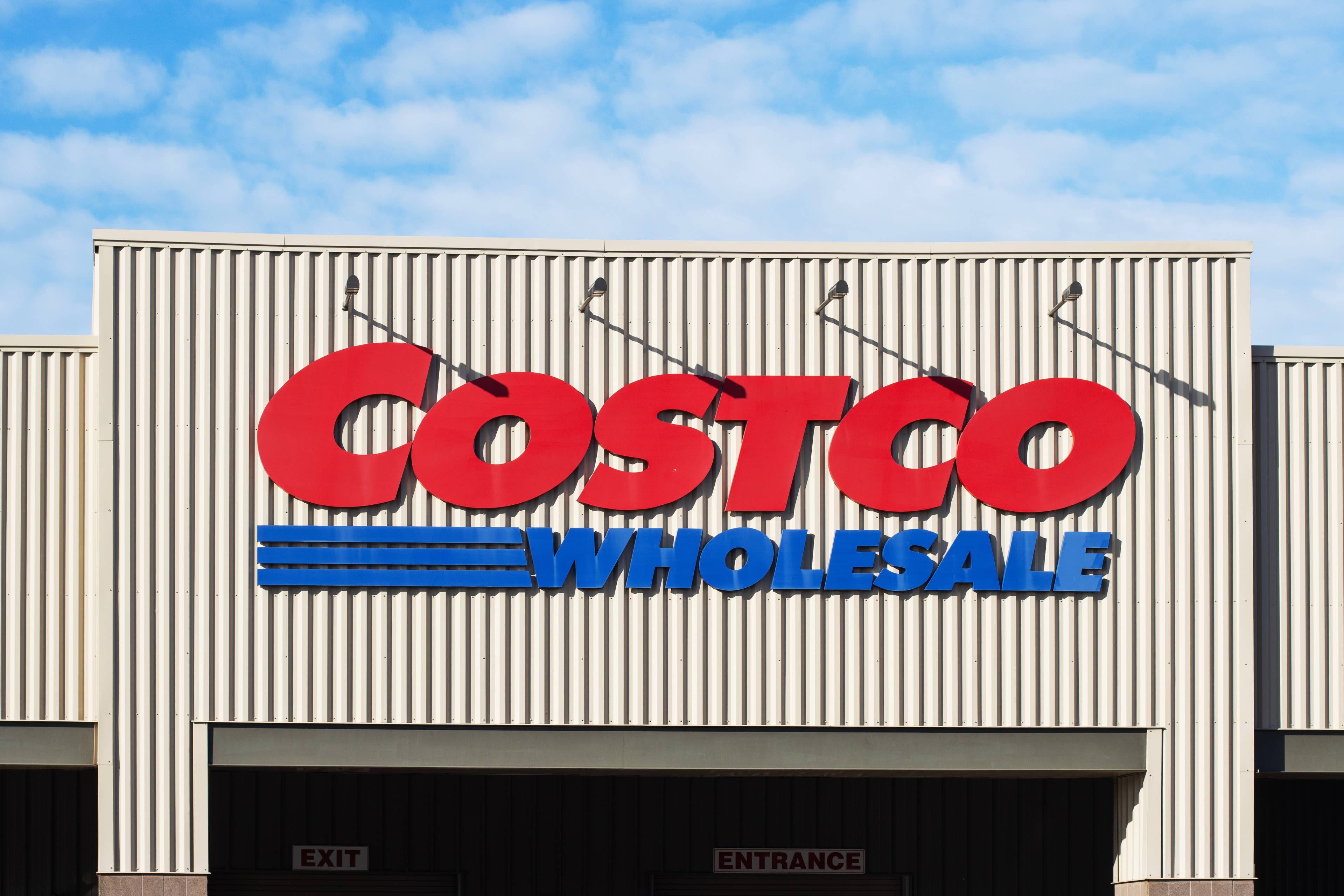 Costco Now Sells Mini Dot Cakes: The Viral Summer Treat for $15