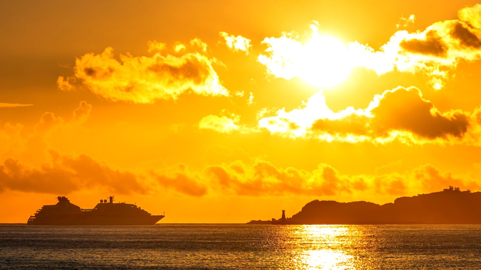 The Best Mega-Ship Cruise Line Isn't Carnival Or Royal Caribbean