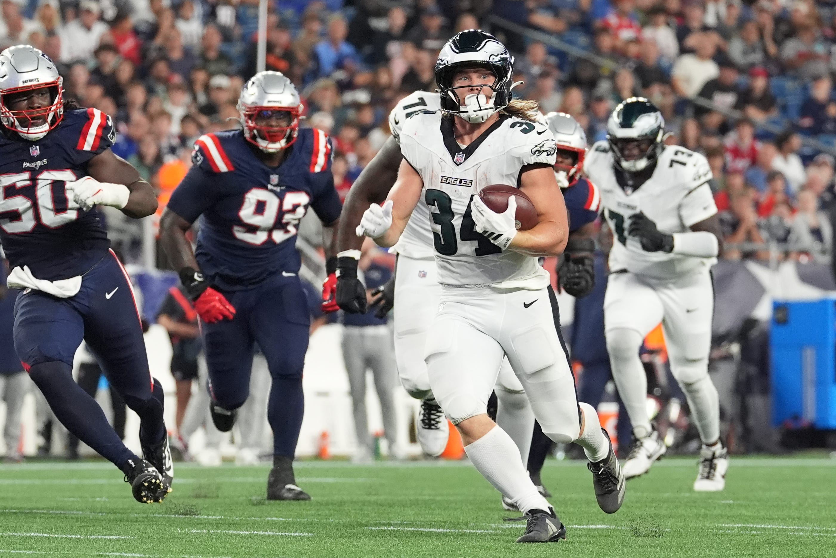 Shoulder injury for Carson Steele - AOL