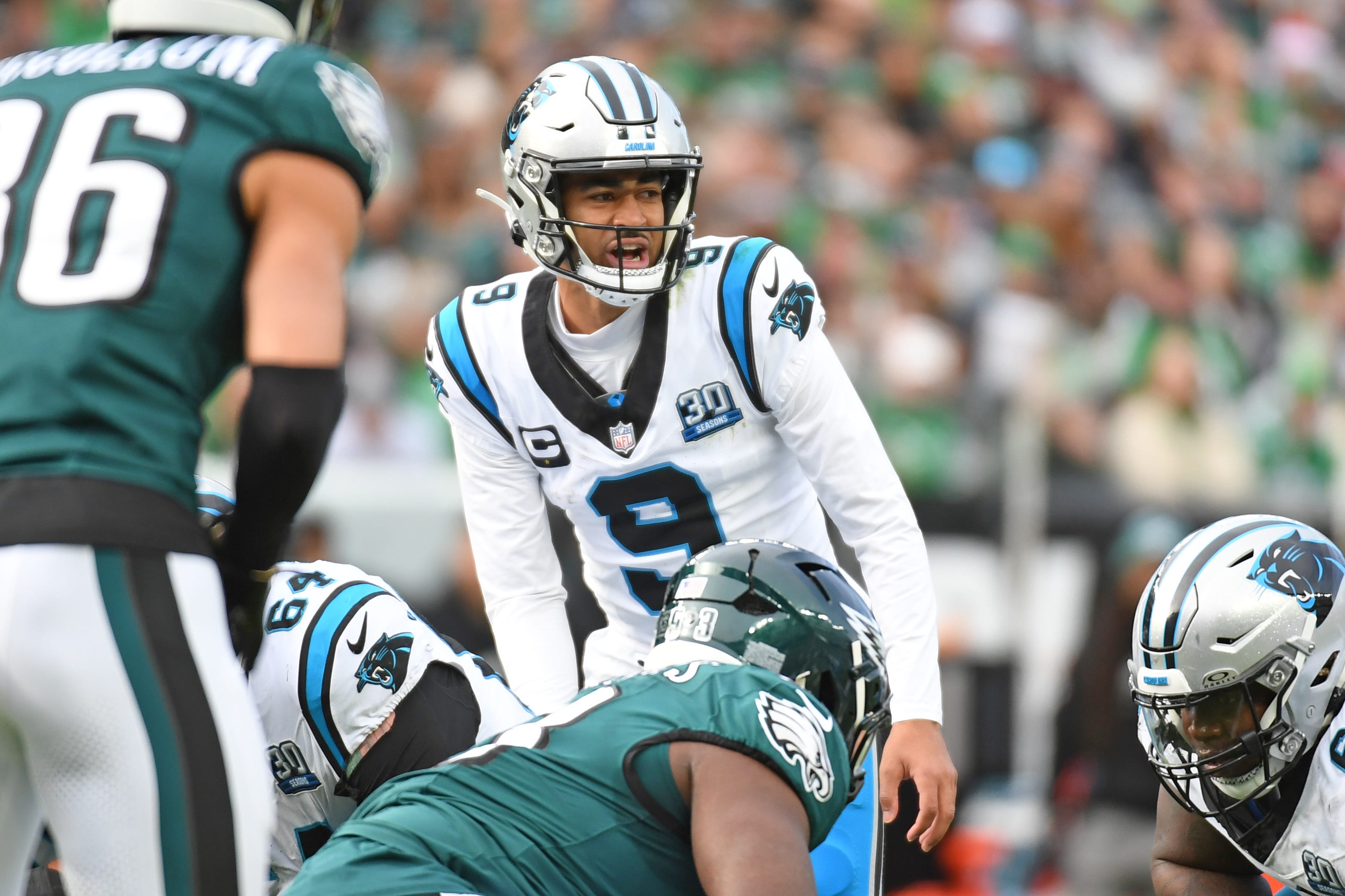 What channel is Eagles-Panthers game today live? Time, streaming, NFL schedule