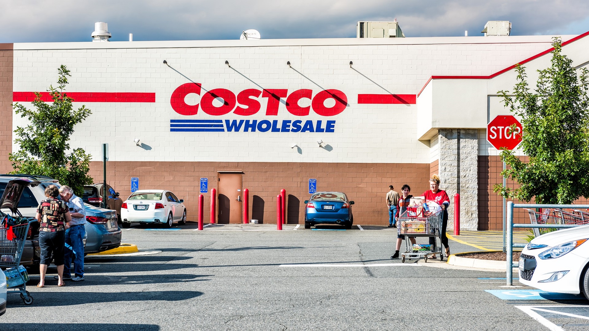 5 Things You Should Never Buy at Costco If You Live in an Apartment