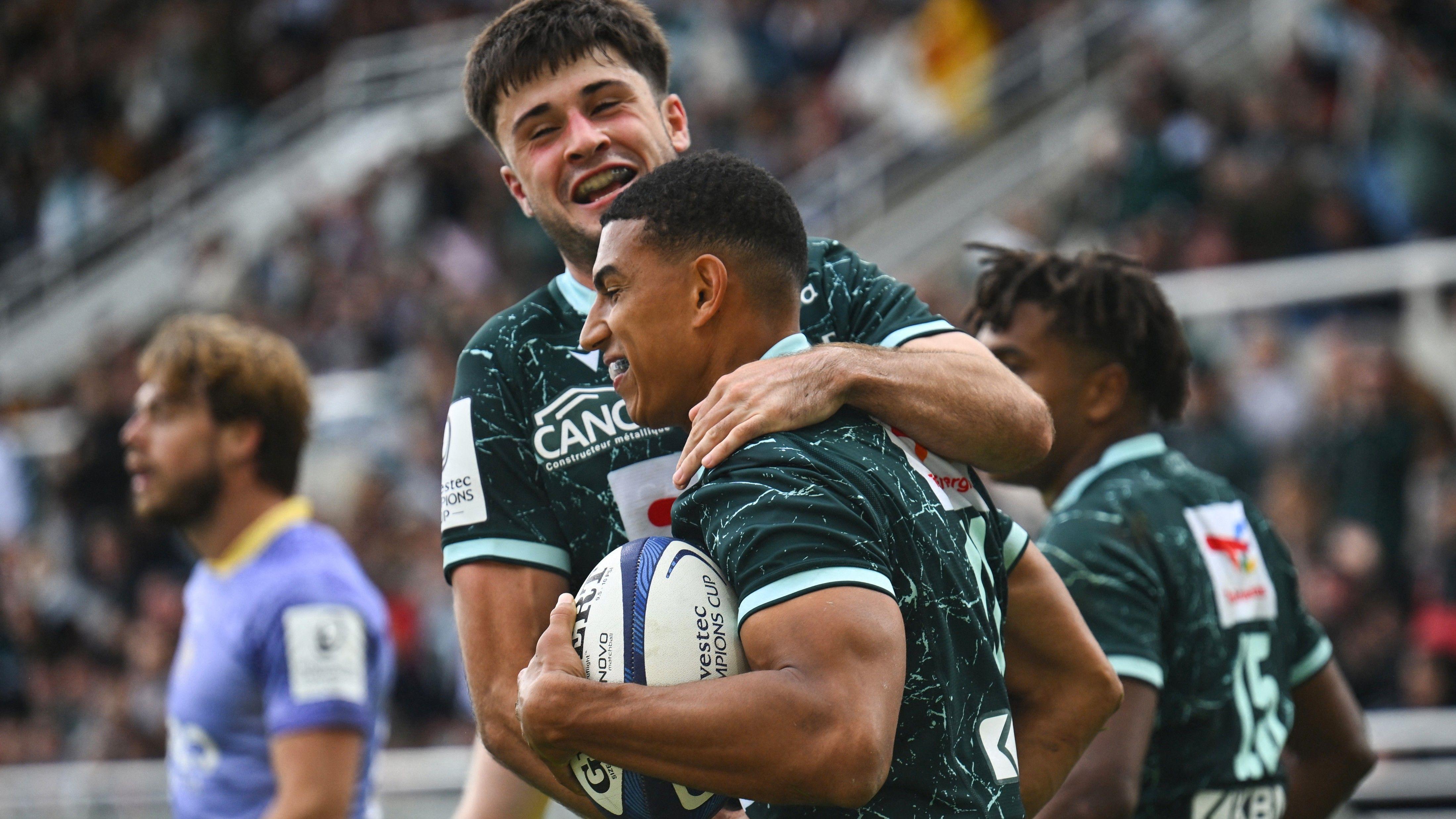 New Photo - Late tries give Pau bonus-point win over Leicester