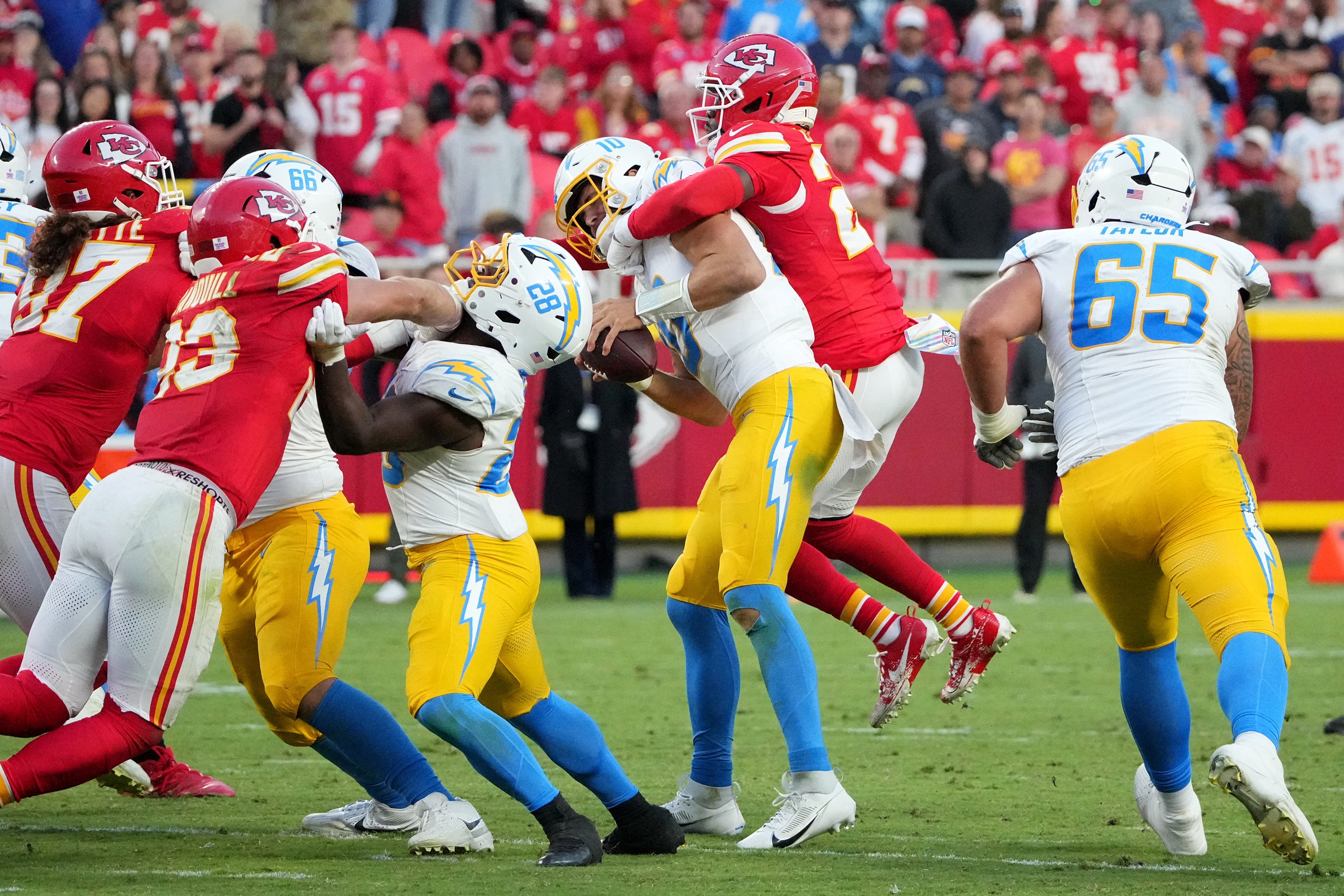 Chargers fall to 0-6: Instant analysis of LA's Week 6 loss