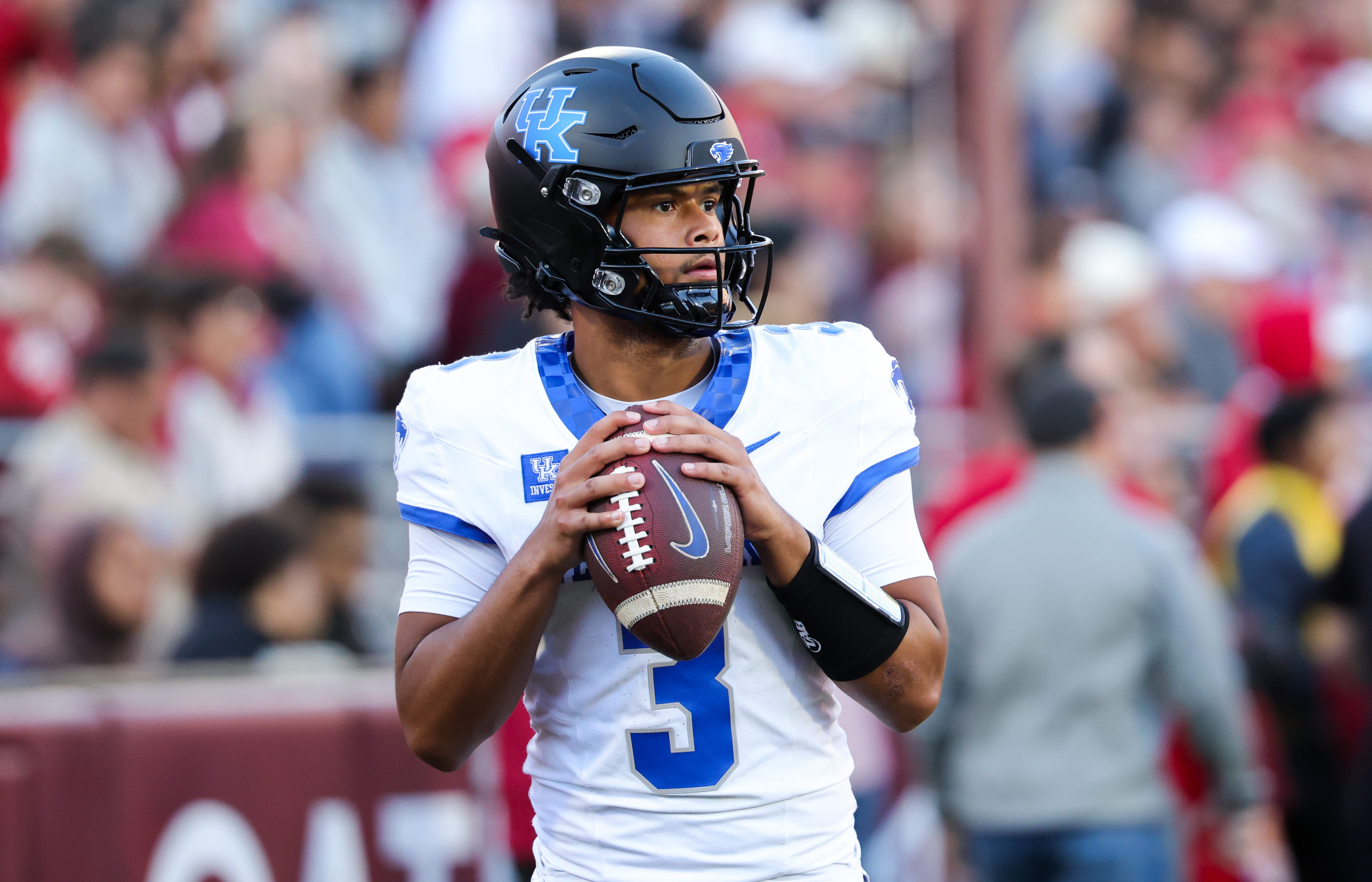 Oct 17, 2026; Norman, Oklahoma, USA;  Kentucky Wildcats quarterback Kenny Minchey (3) warms up before the game against the Oklahoma Sooners at Gaylord Family-Oklahoma Memorial Stadium. Mandatory Credit: Kevin Jairaj-Imagn Images