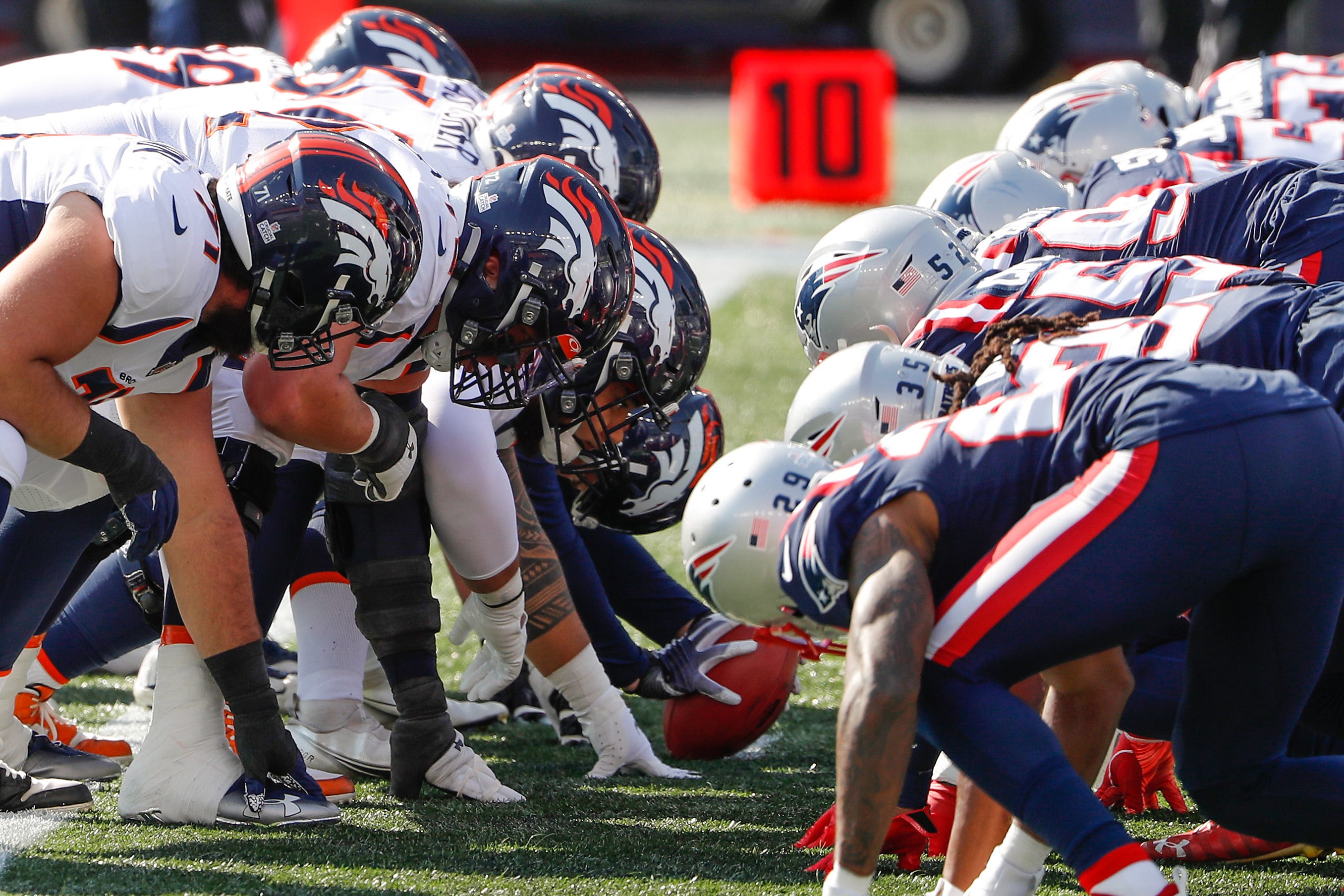 Oct 18, 2020; Foxborough, Massachusetts, USA; The Denver Broncos and the New England Patriots line up for the snap at the line of scrimmage during the second quarter at Gillette Stadium. Mandatory Credit: Winslow Townson-USA TODAY Sports