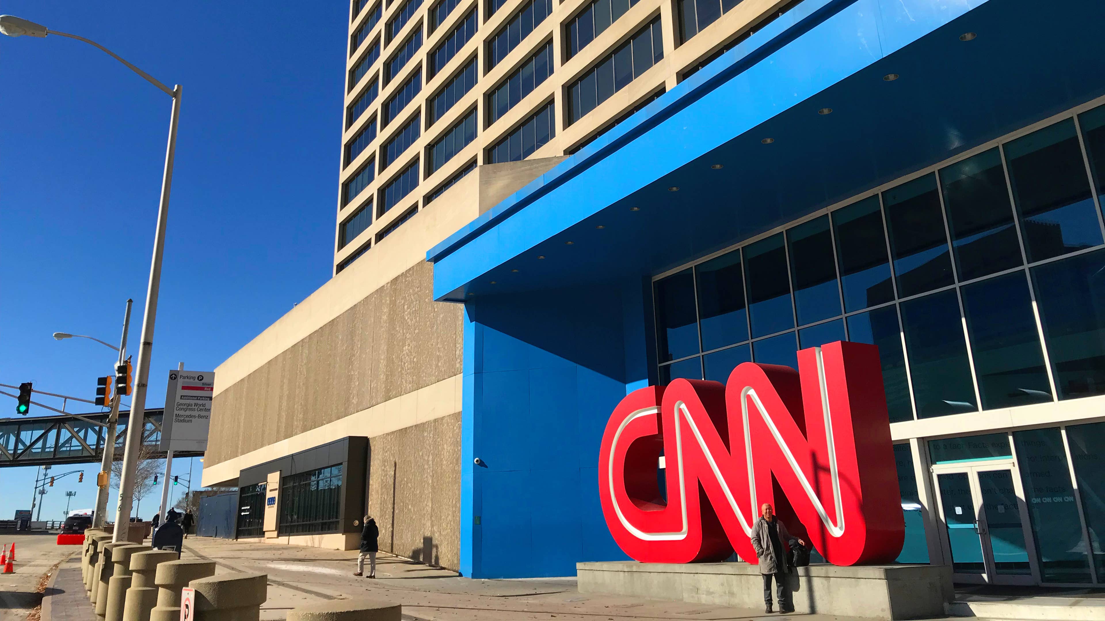 One of CNN's Most High-Profile Anchors Is Exiting the Network After 43 ...