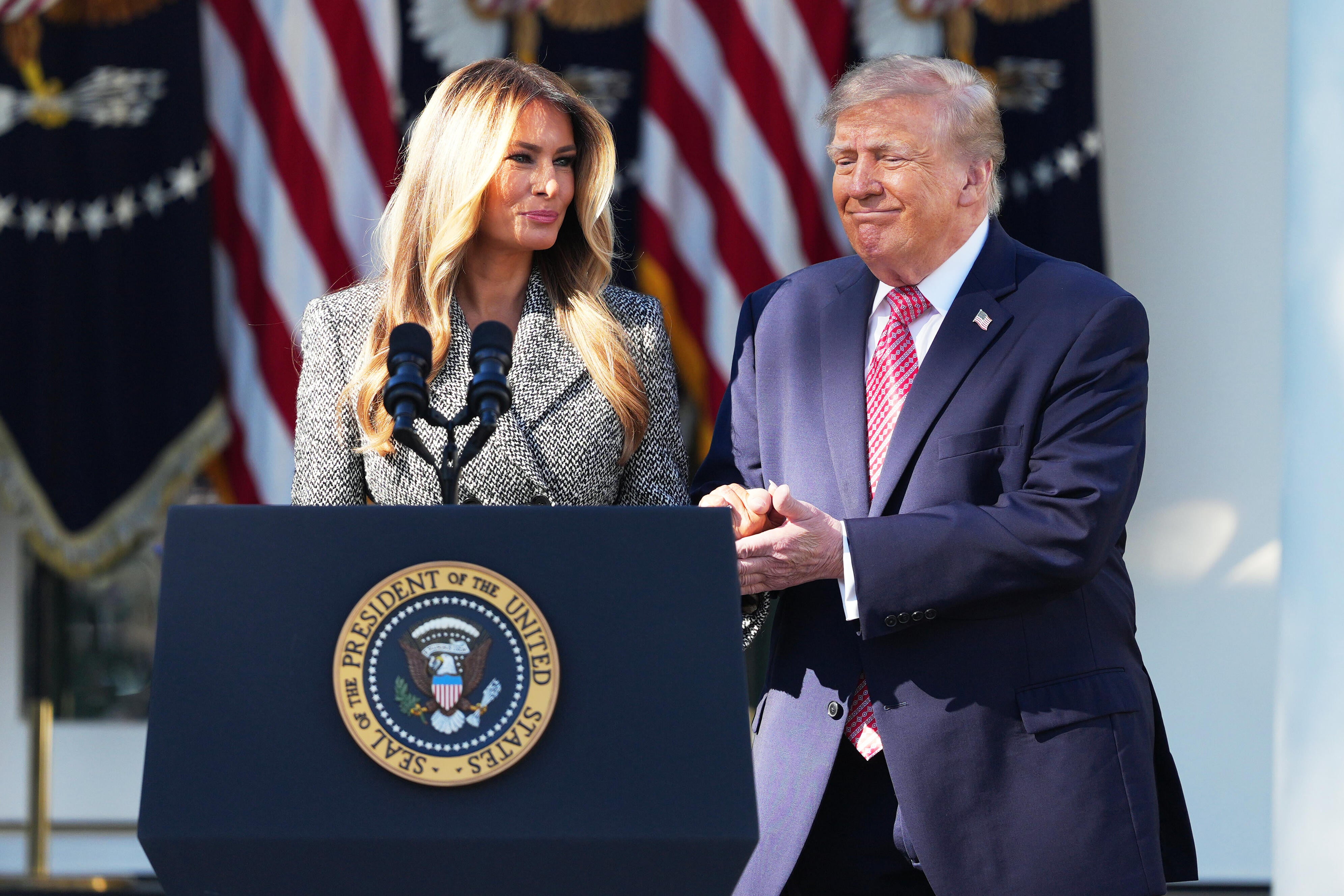 Trump signs executive order on women's health