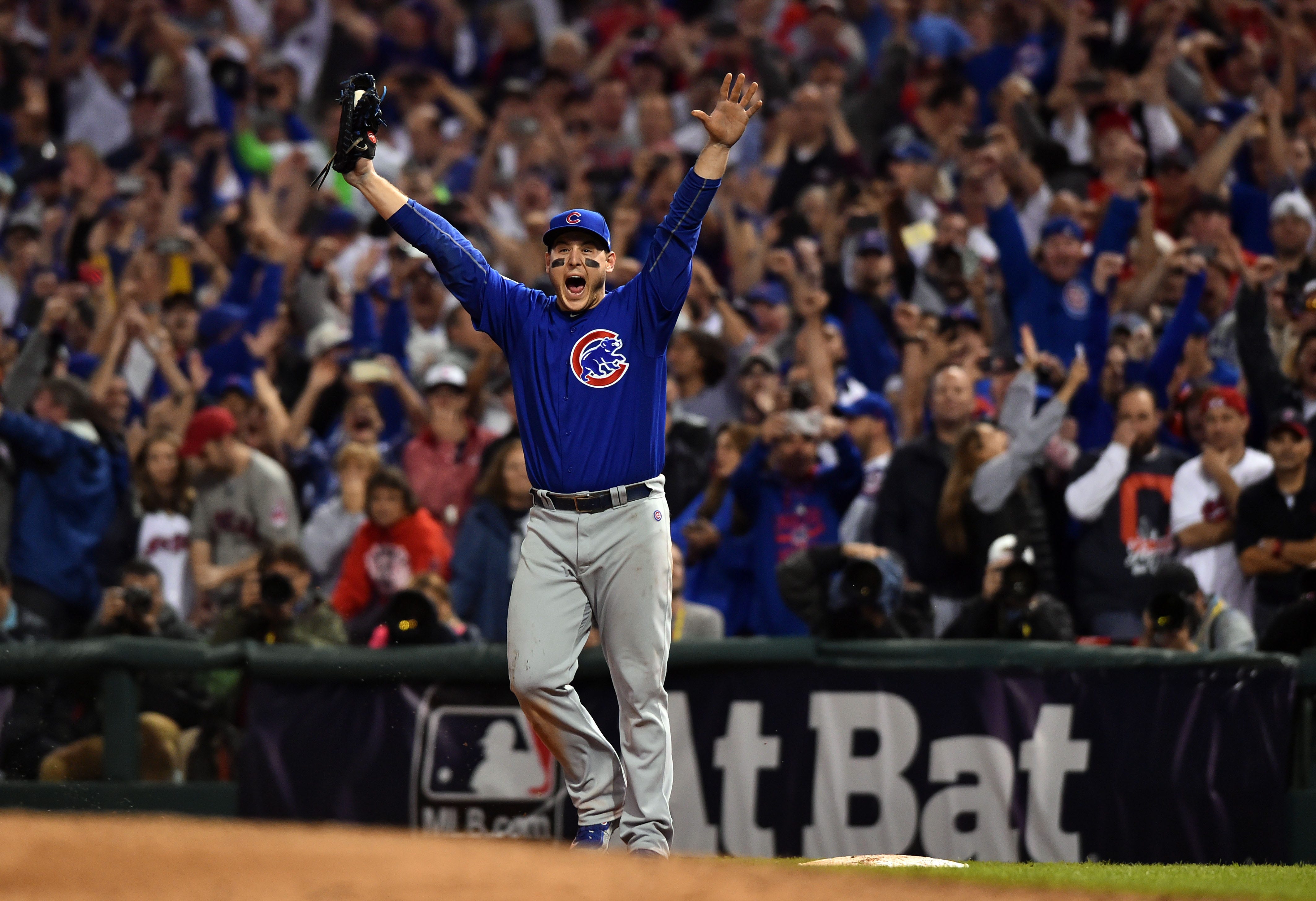 Cubs beat Cleveland 4-3