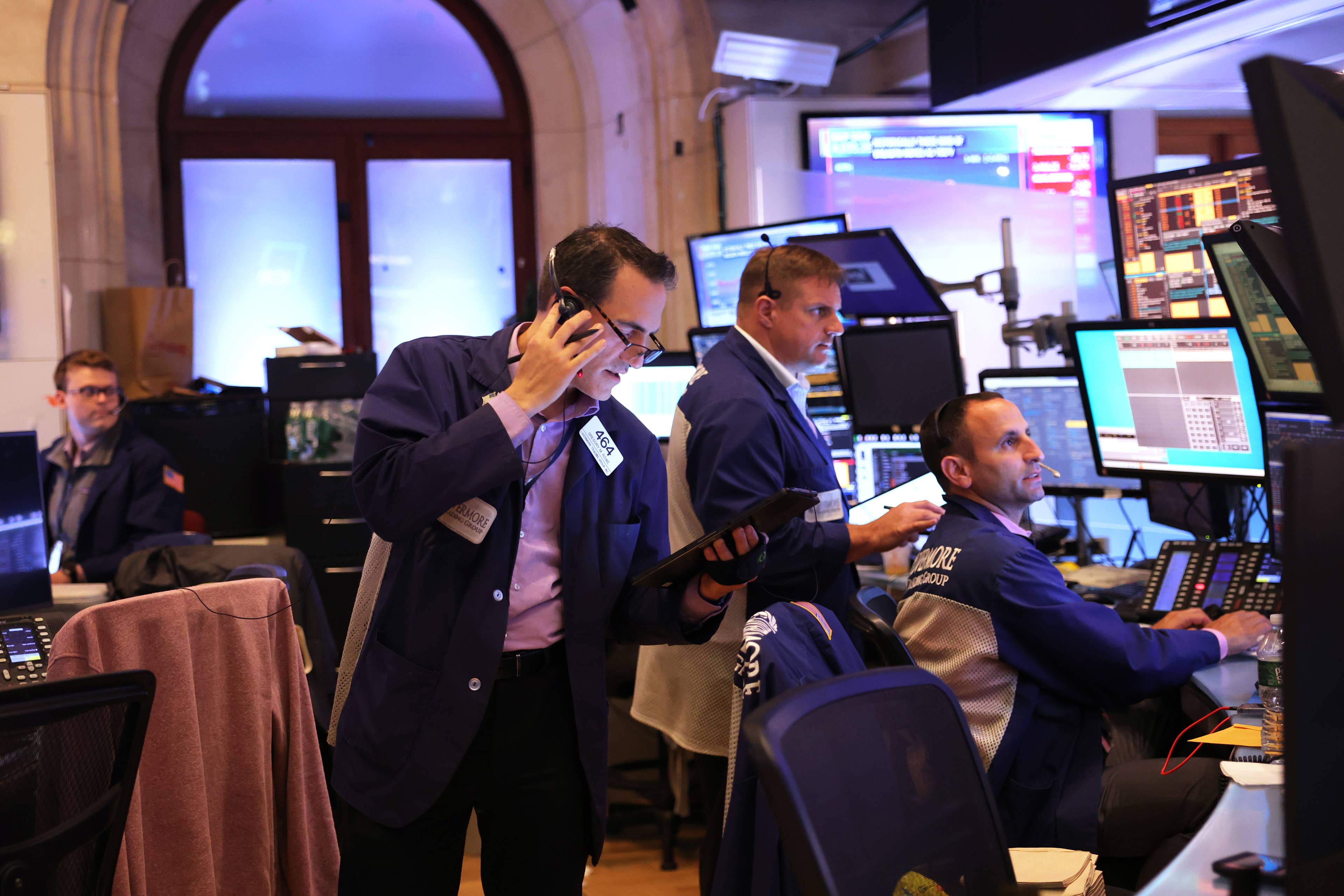 Jim Cramer spots familiar pattern in the AI stock sell-off - AOL
