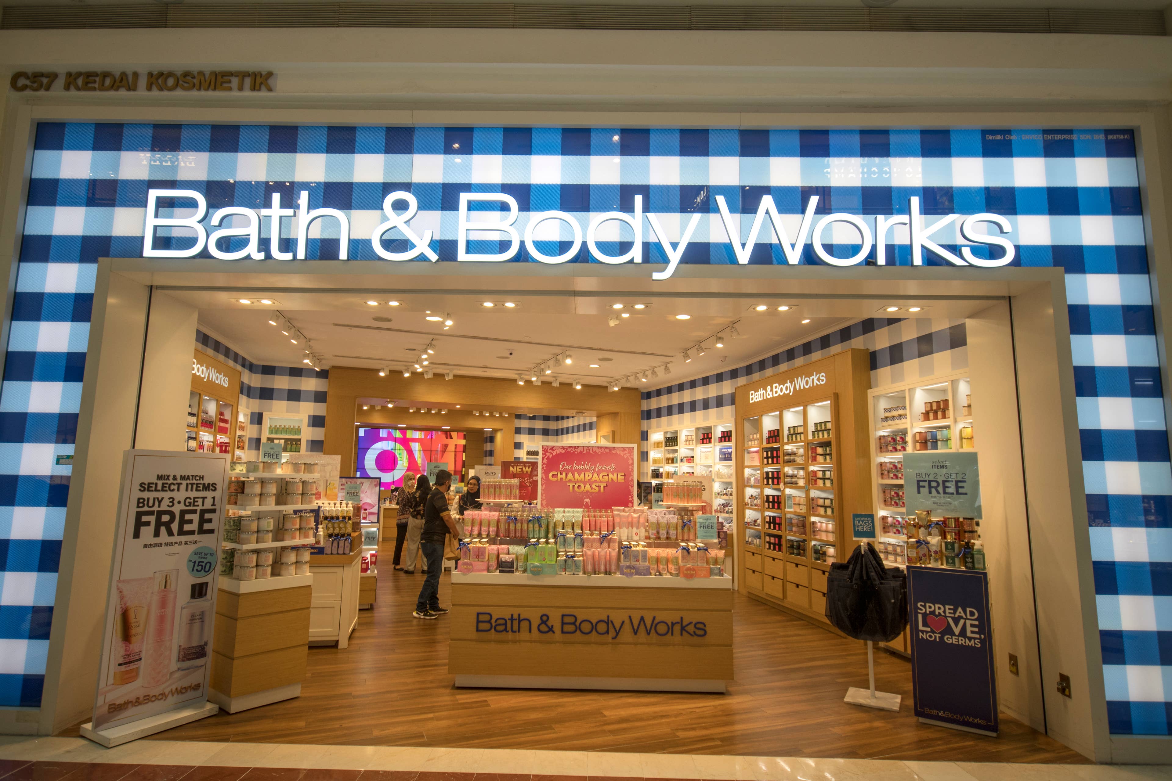 Bath & Body Works faces surprising problem as Americans return to malls ...