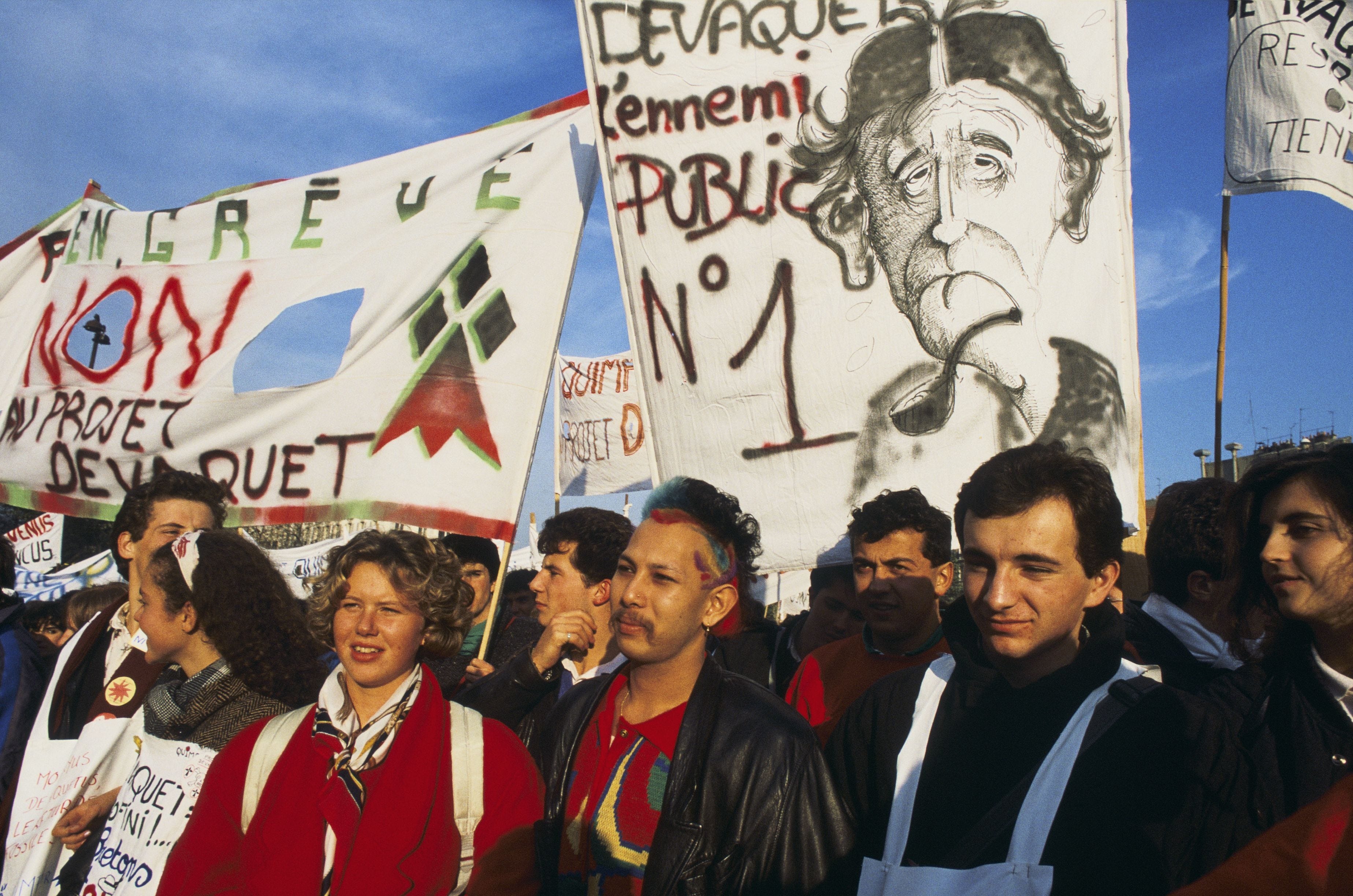 Photos show some of France's biggest protests and riots over the past ...