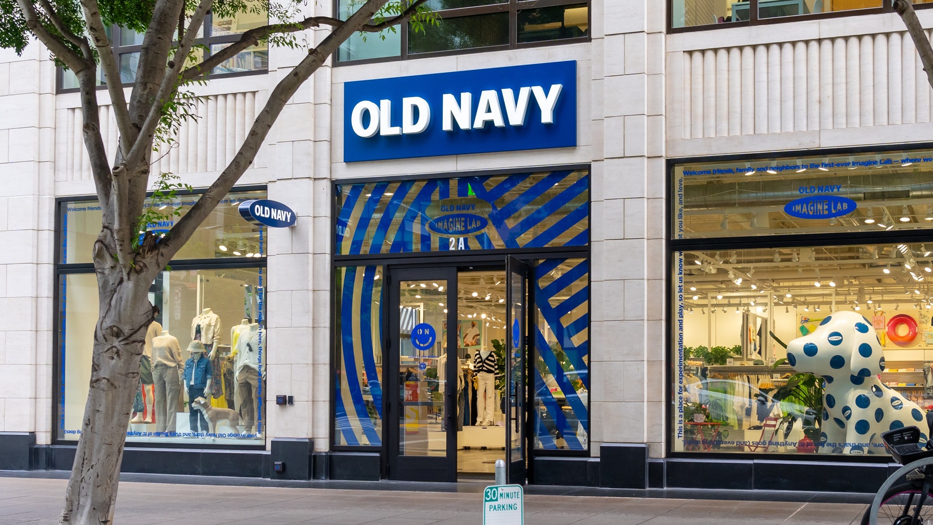 5 Items You Can Buy at Old Navy for Much Cheaper Than Marshalls