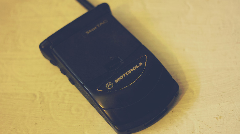 4 Old-School Flip Phones That Scream Nostalgia - AOL